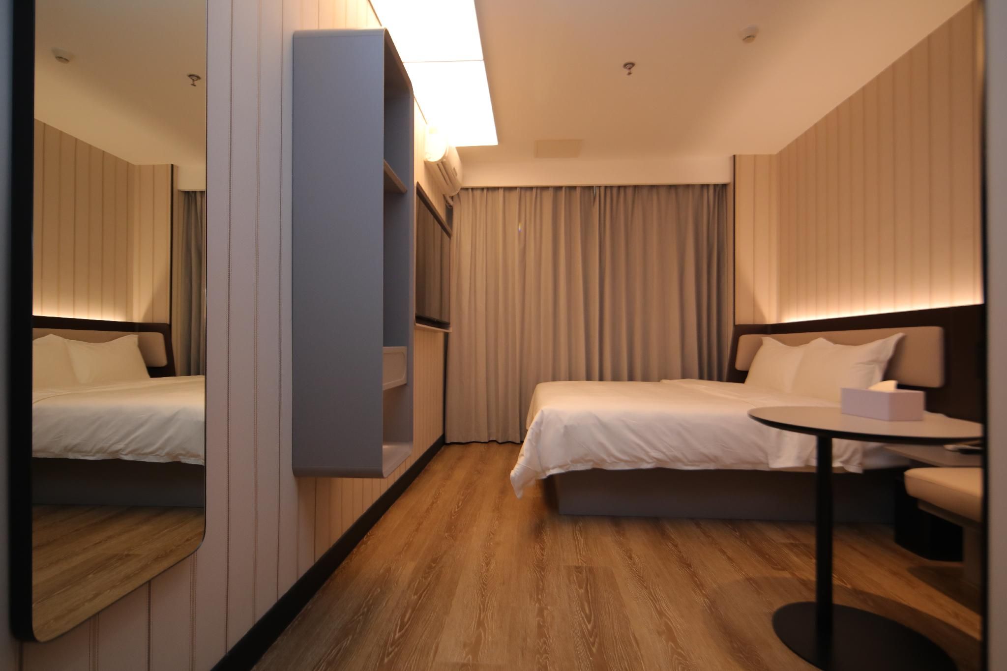 Huazhu - Superior BedRoom