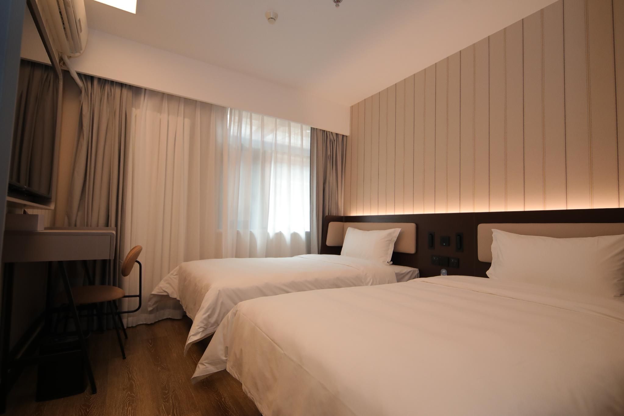 Huazhu - Twin Room