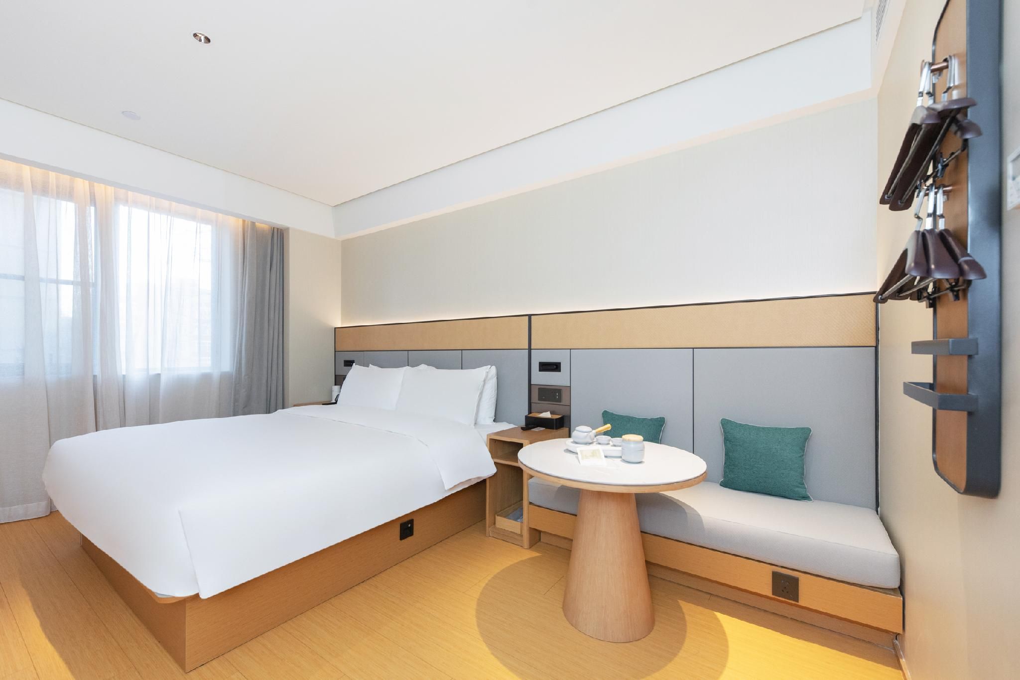 Huazhu - Superior BedRoom