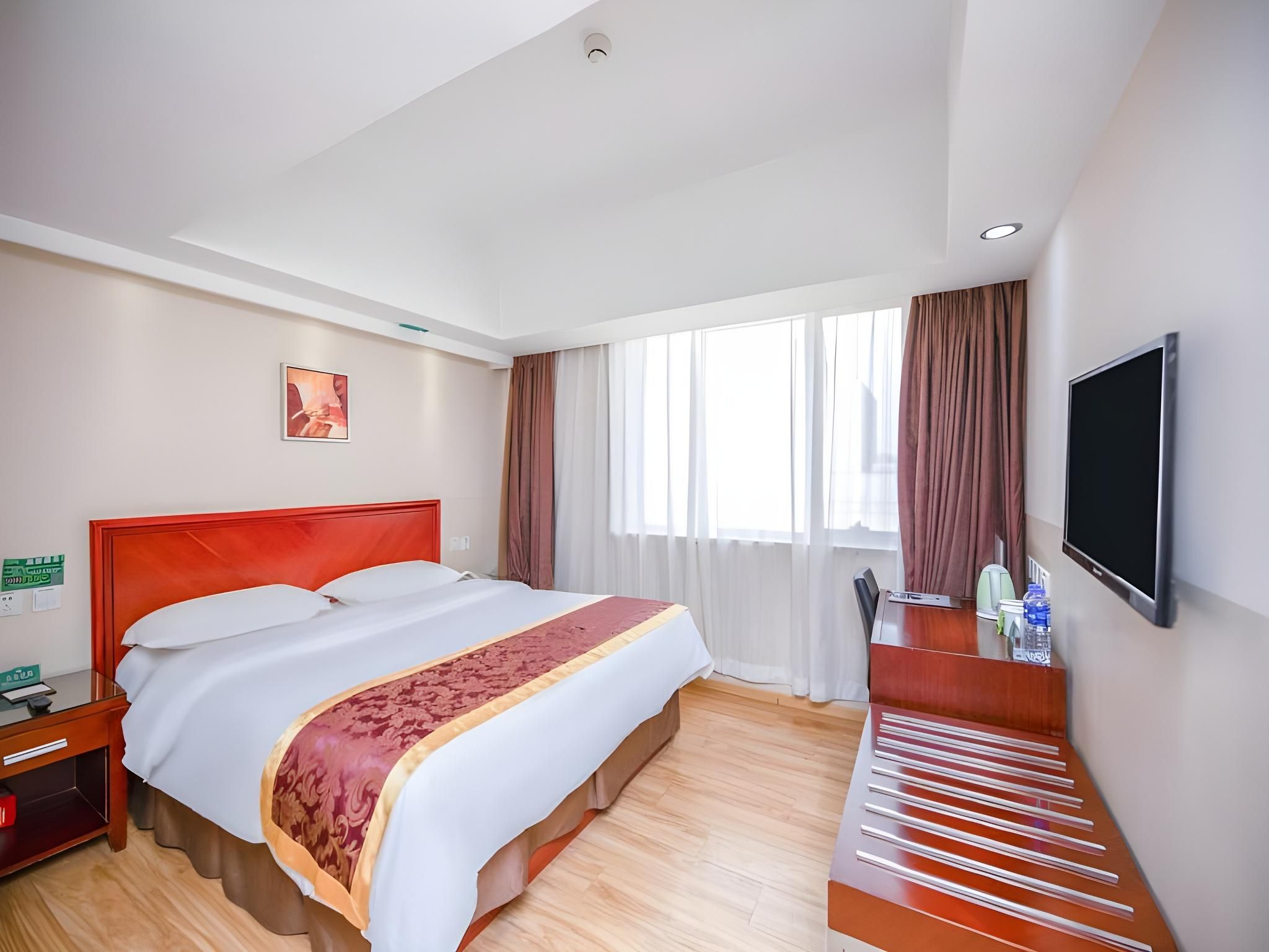 GTR - Guest Room with One 1.8M Bed