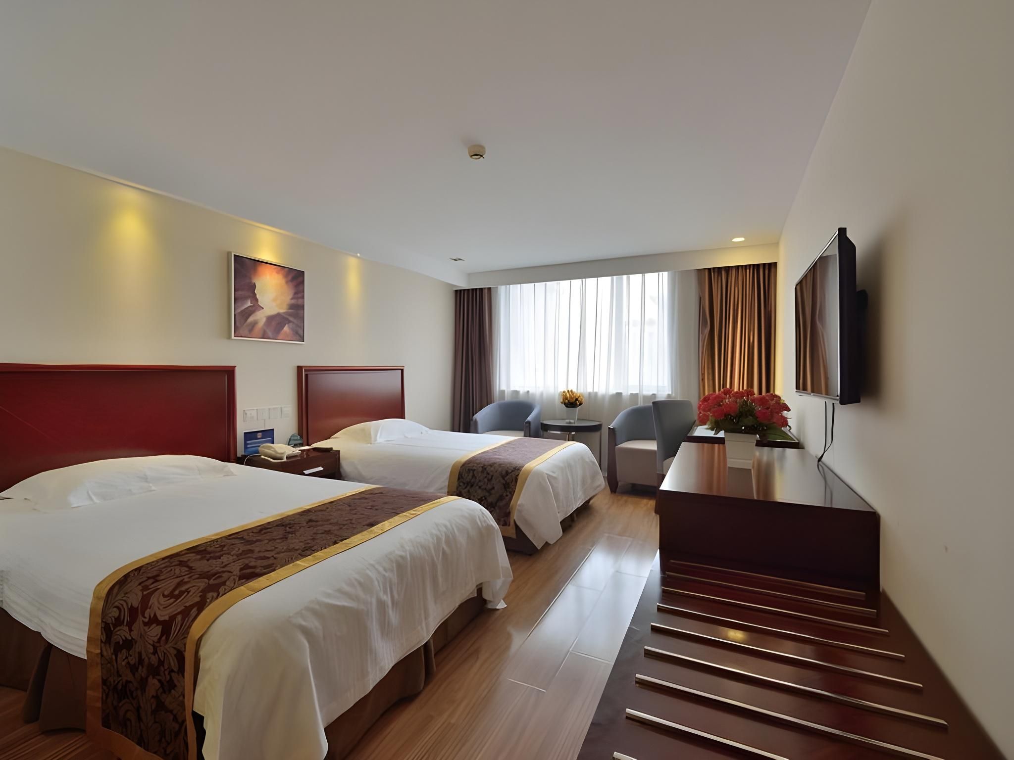 2 Bed Twin Superior Room