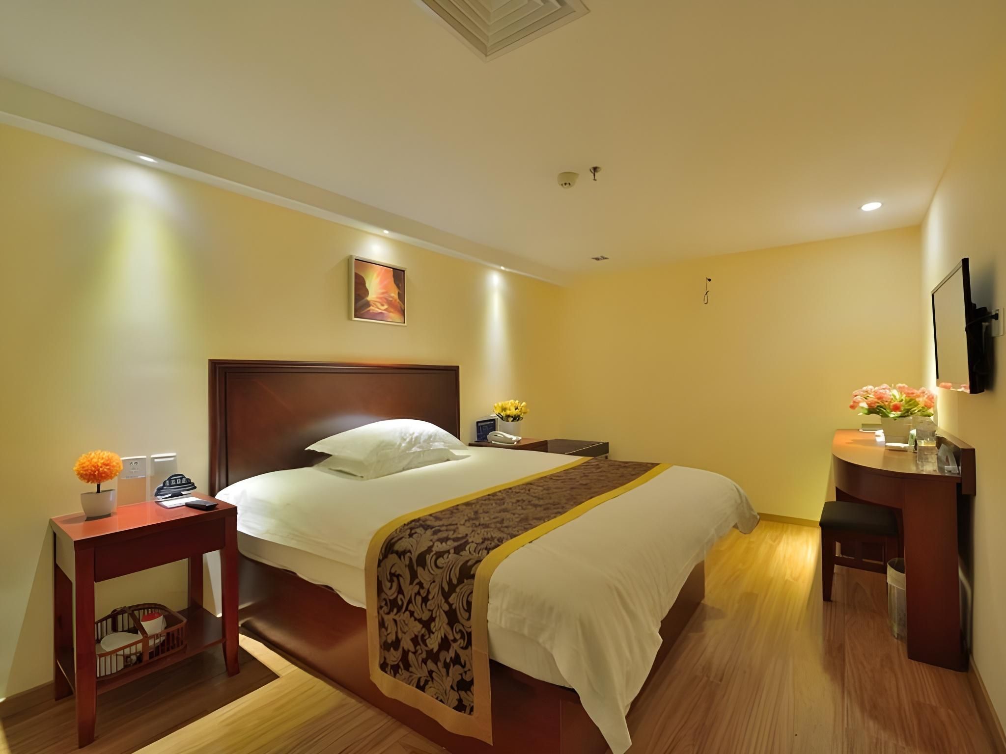 GTI - 1 Bed Guest Room no Window, 1.5M Bed