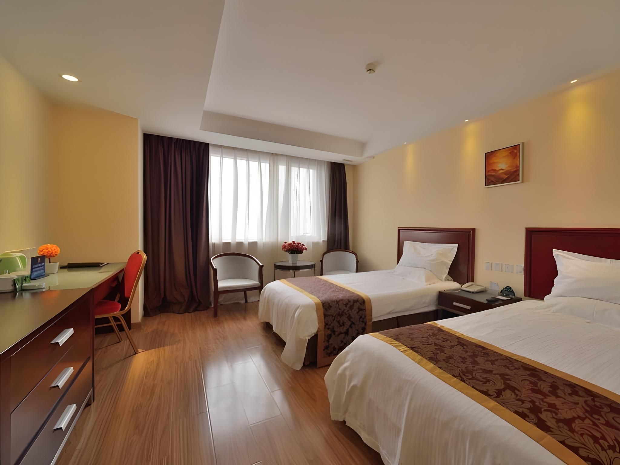 2 Bed Twin Superior Room