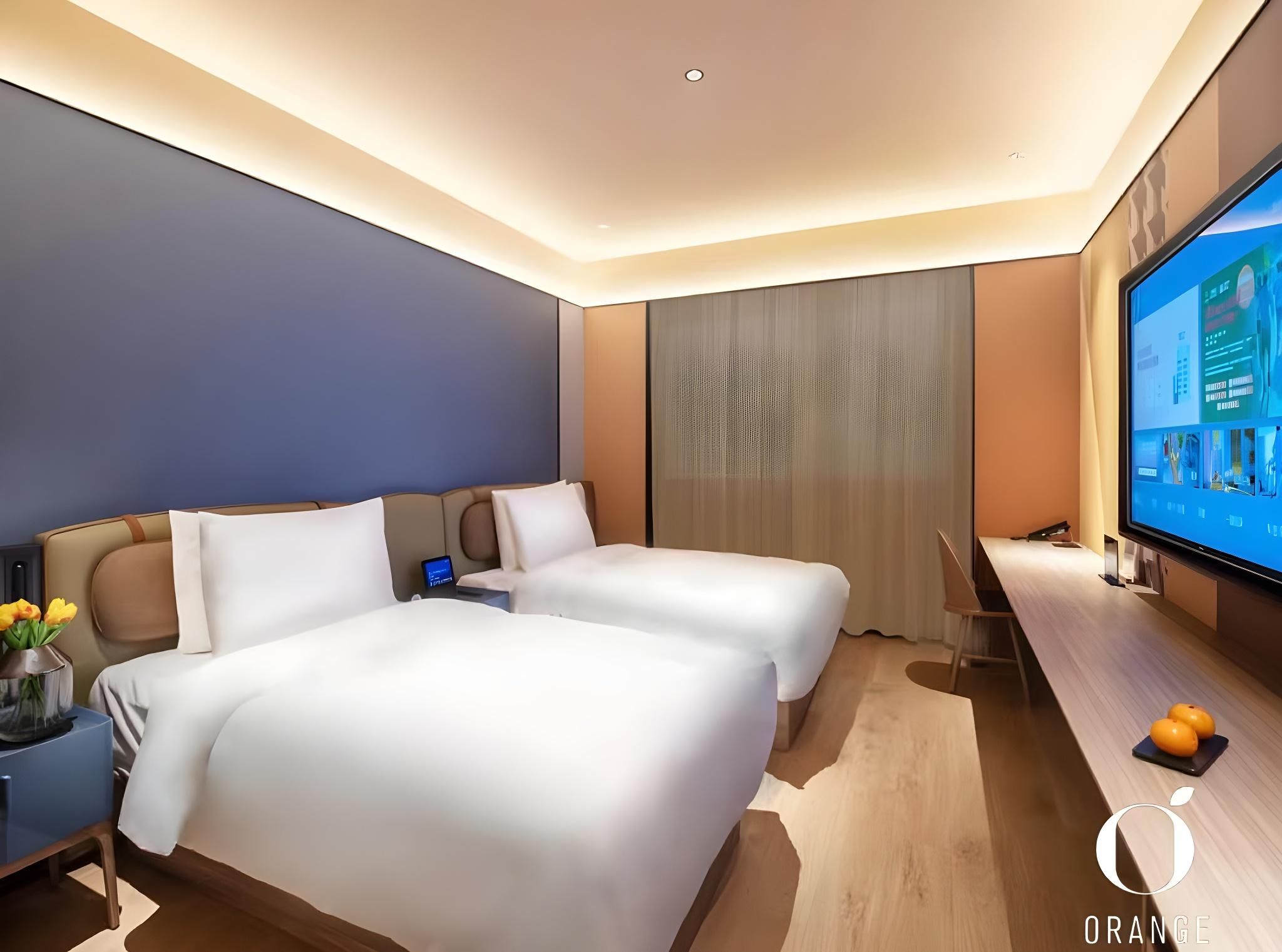 Huazhu - California Sunshine Twin Room