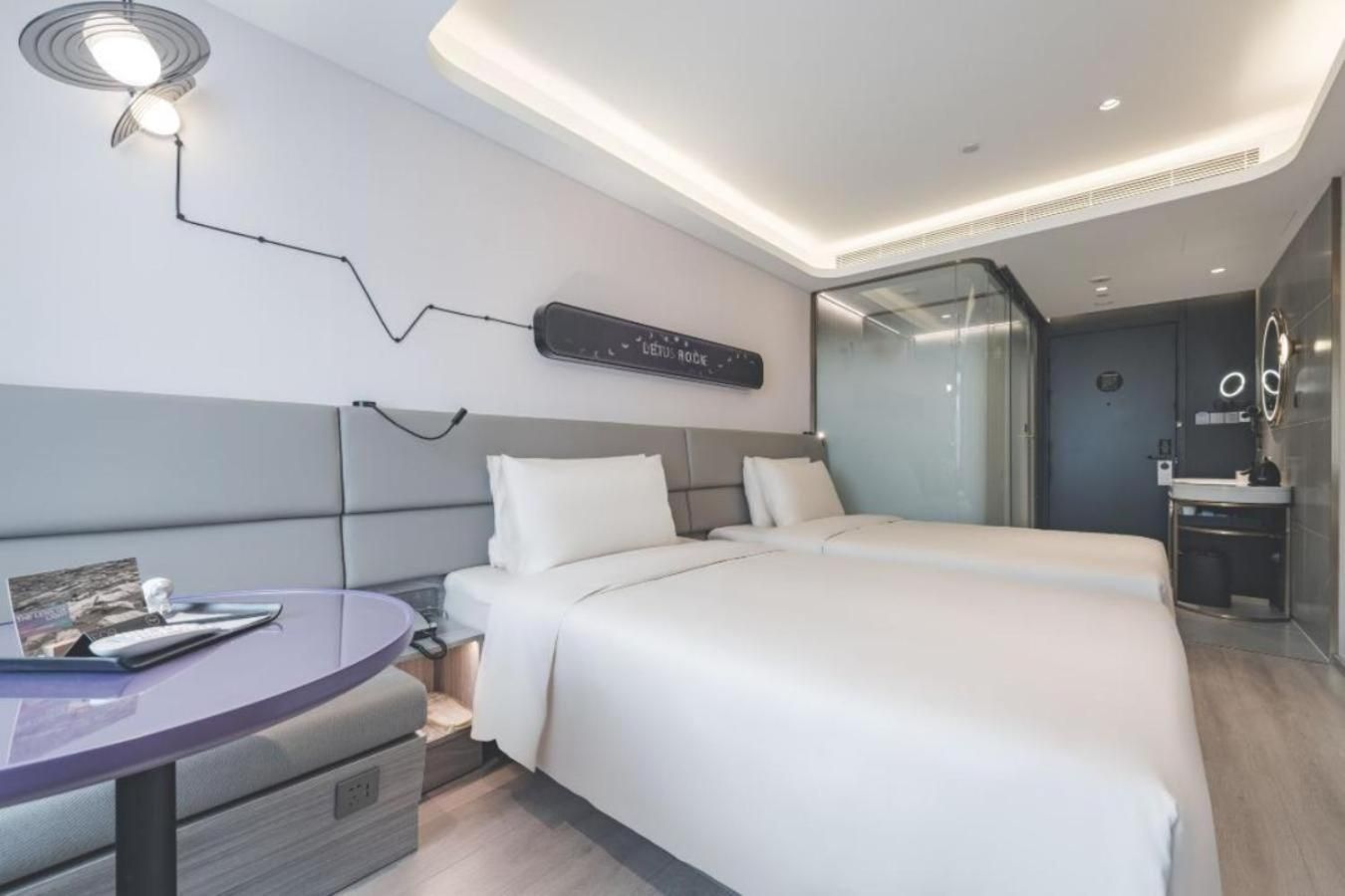 Standard Twin Bed Room