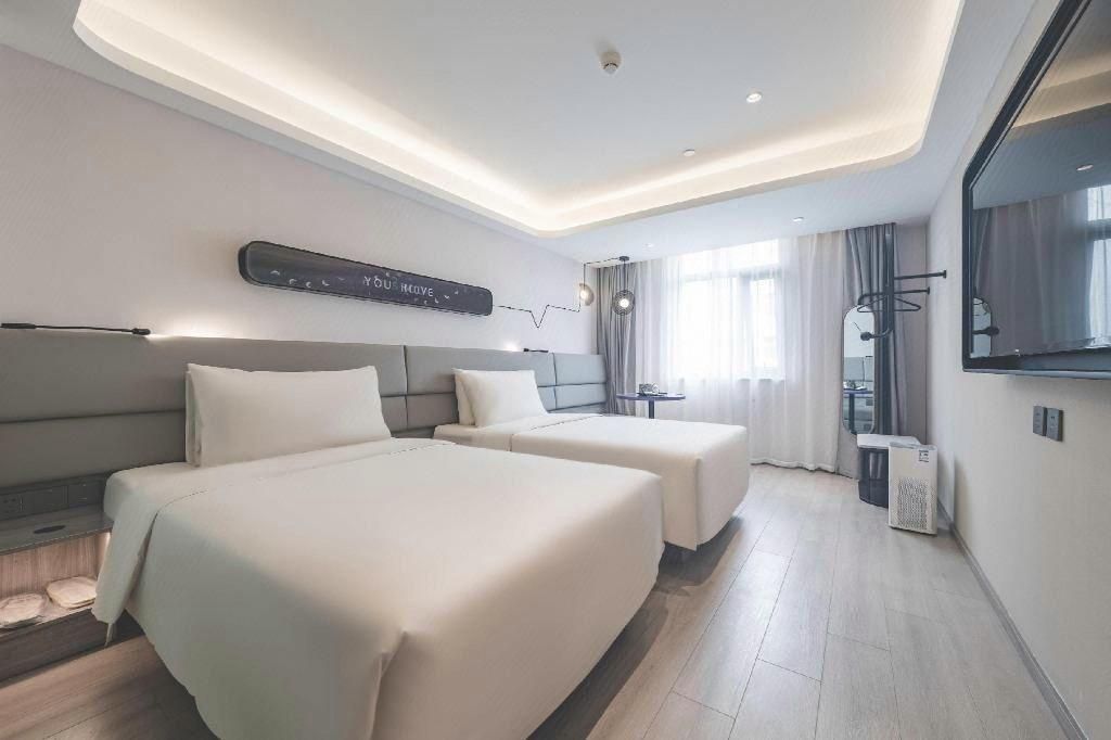Light Twin Room