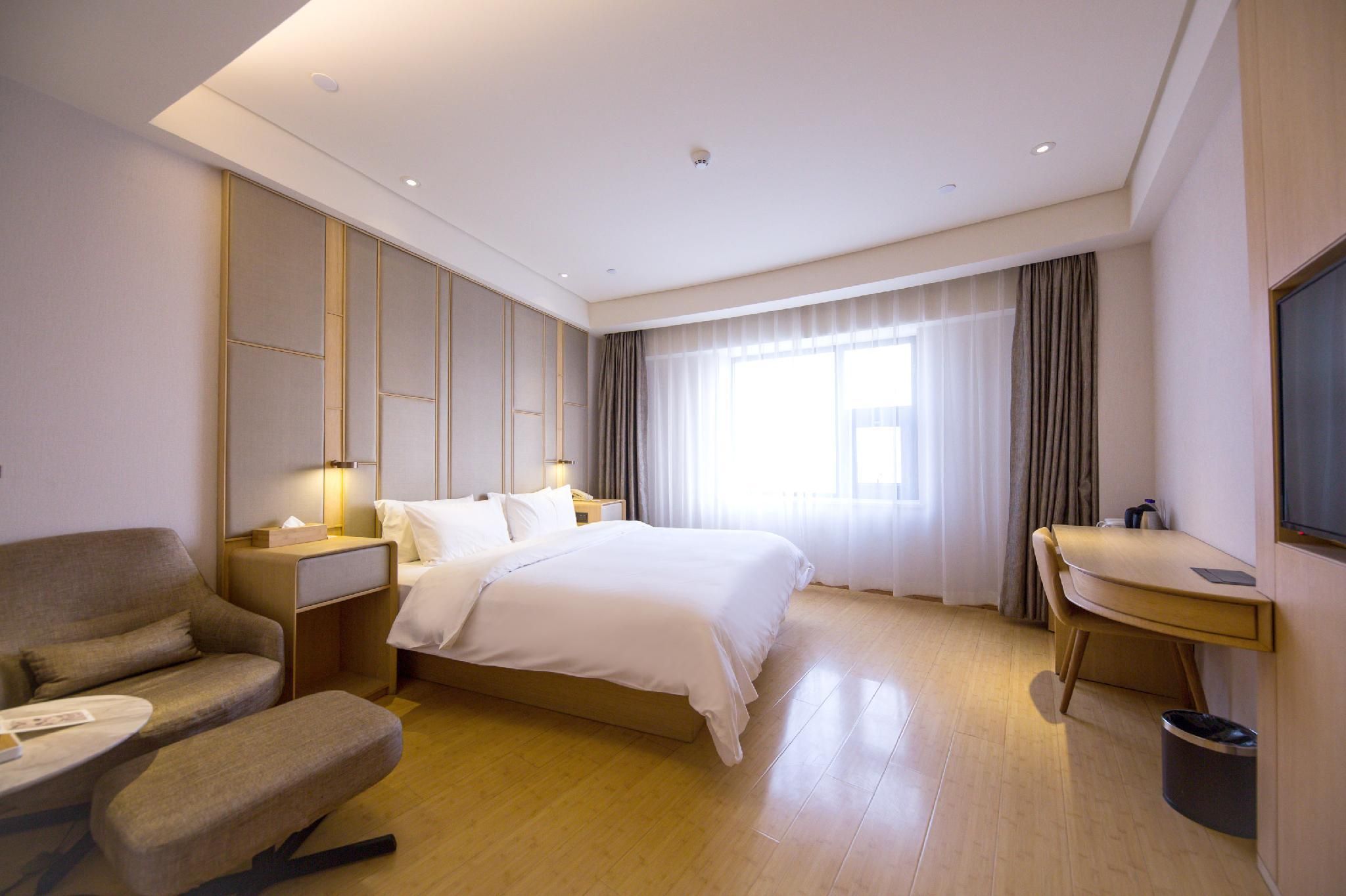 Huazhu - Superior BedRoom