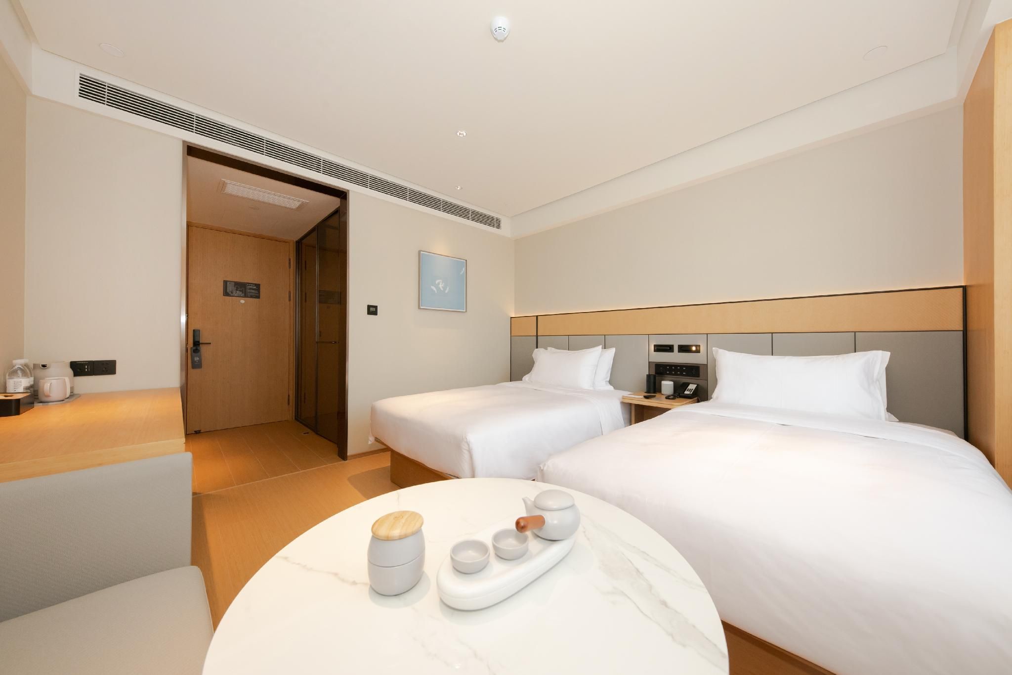 Twin Business Room