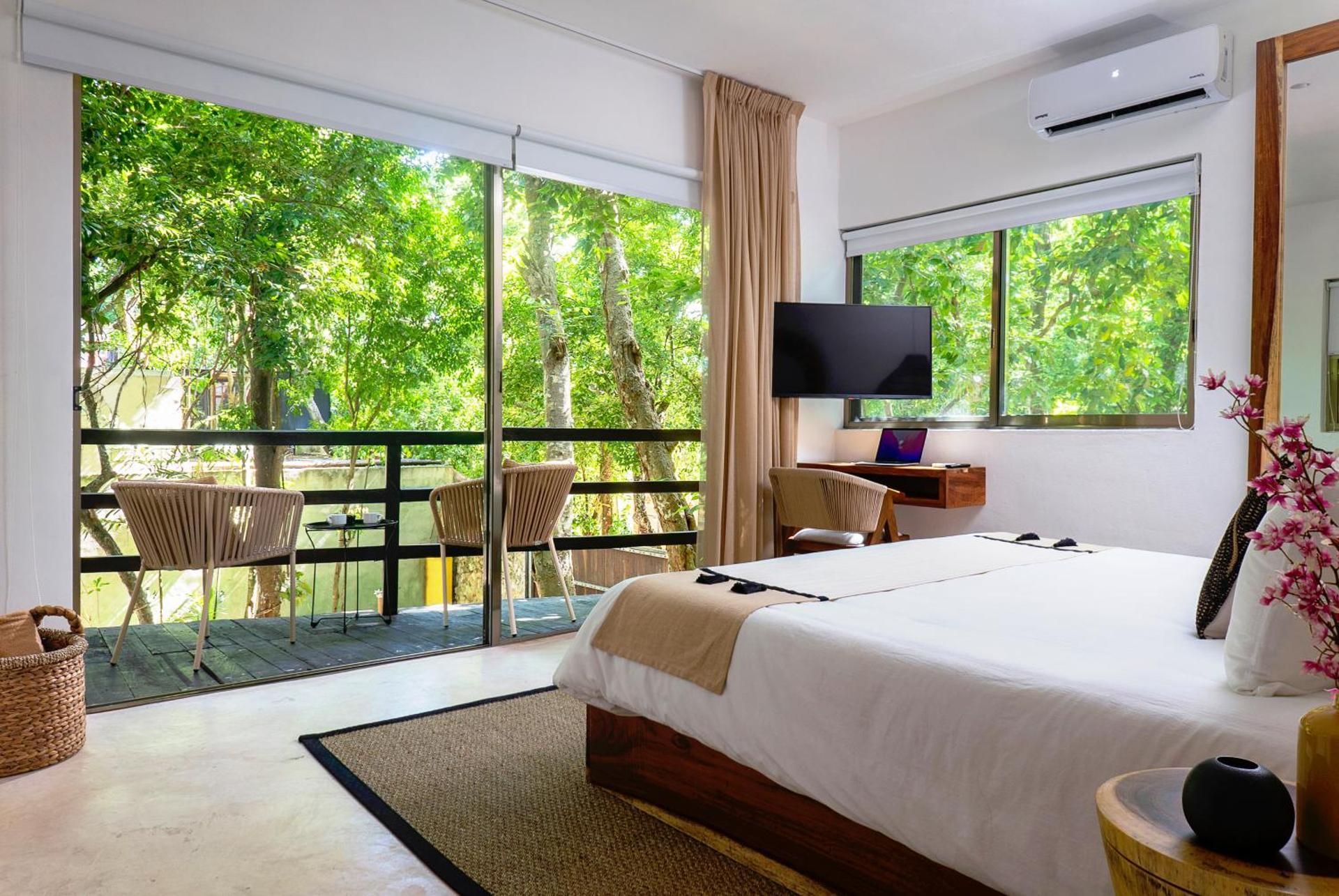 Standard King Room