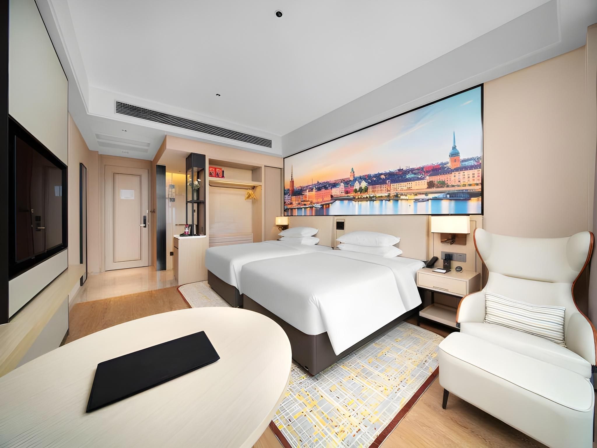 WH - Deluxe Room Twin