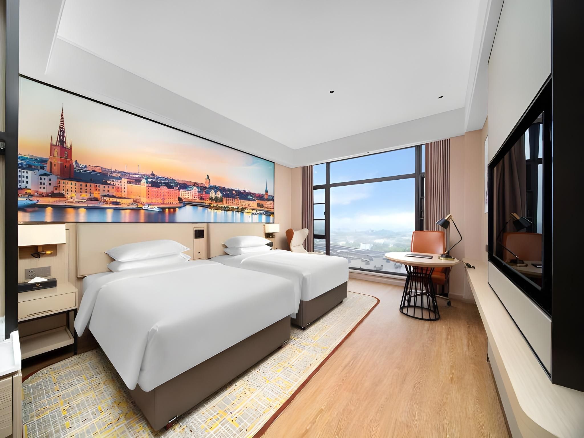 WH - Deluxe Room Twin