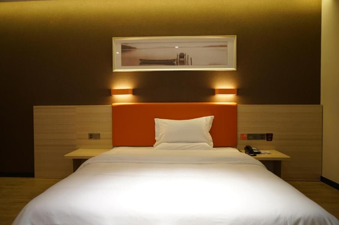 Premium Queen Room