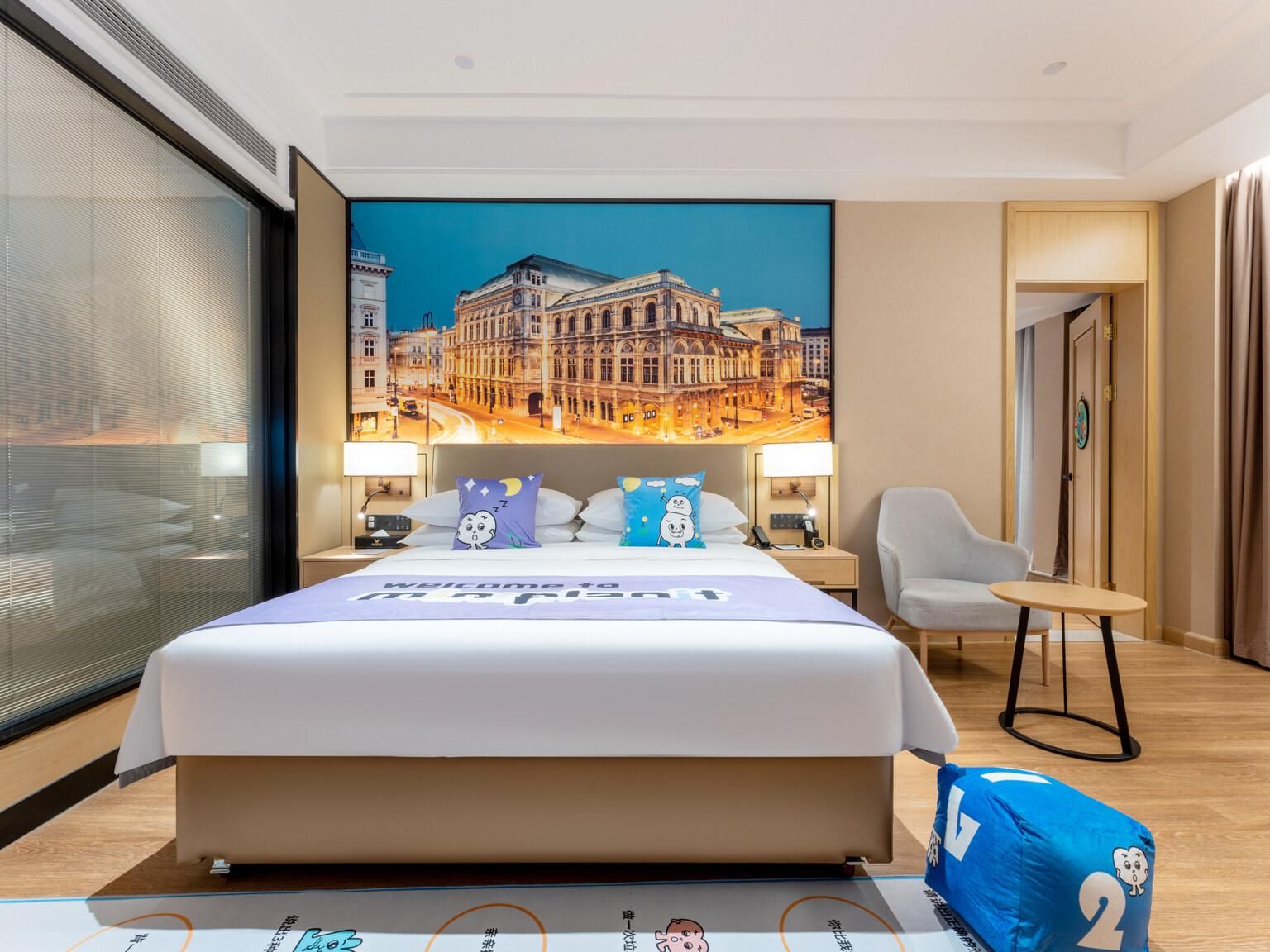 WH - Fmaily Kids Suite, Happly Planet Theme