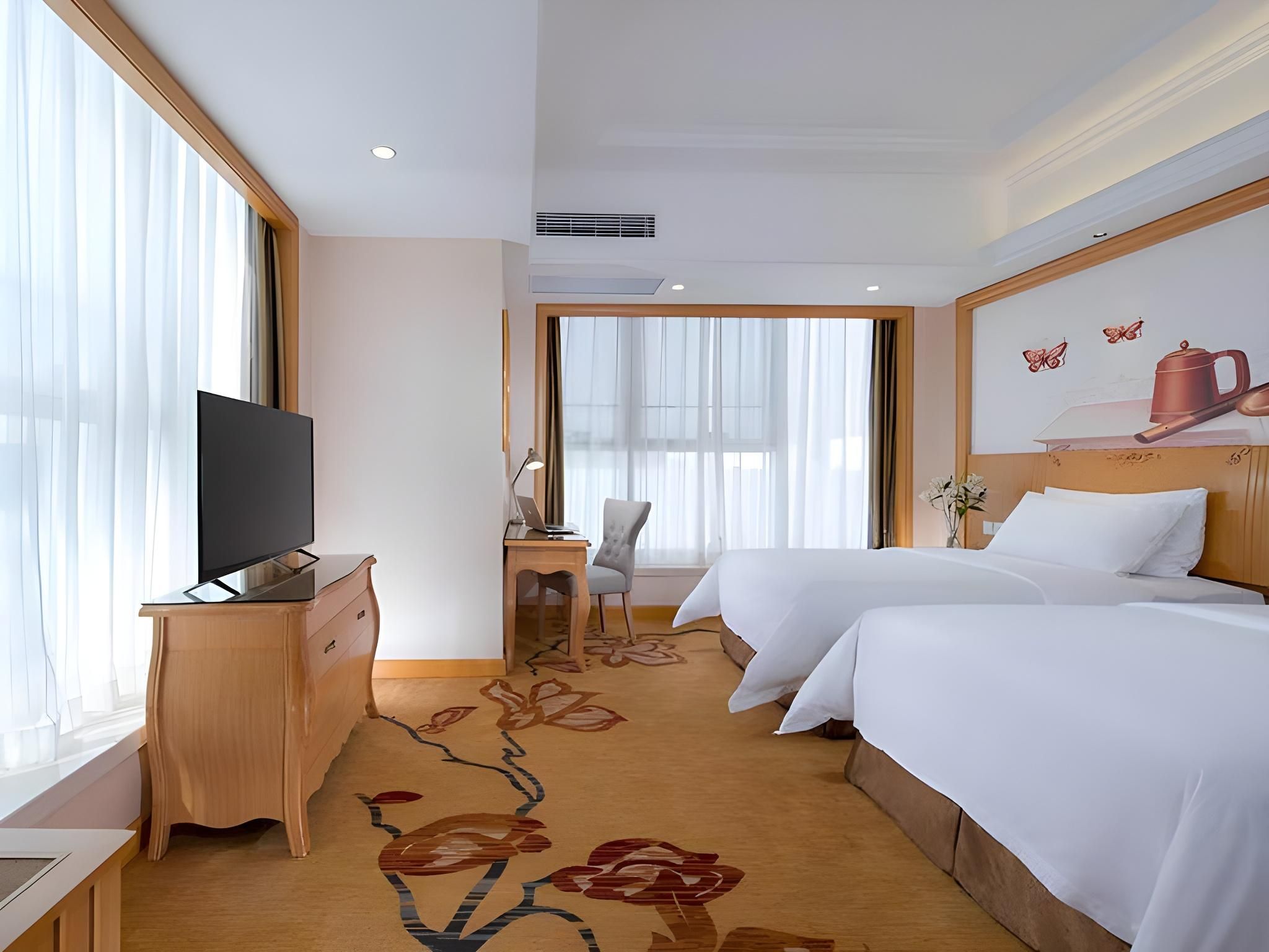 WH - Deluxe Room Twin