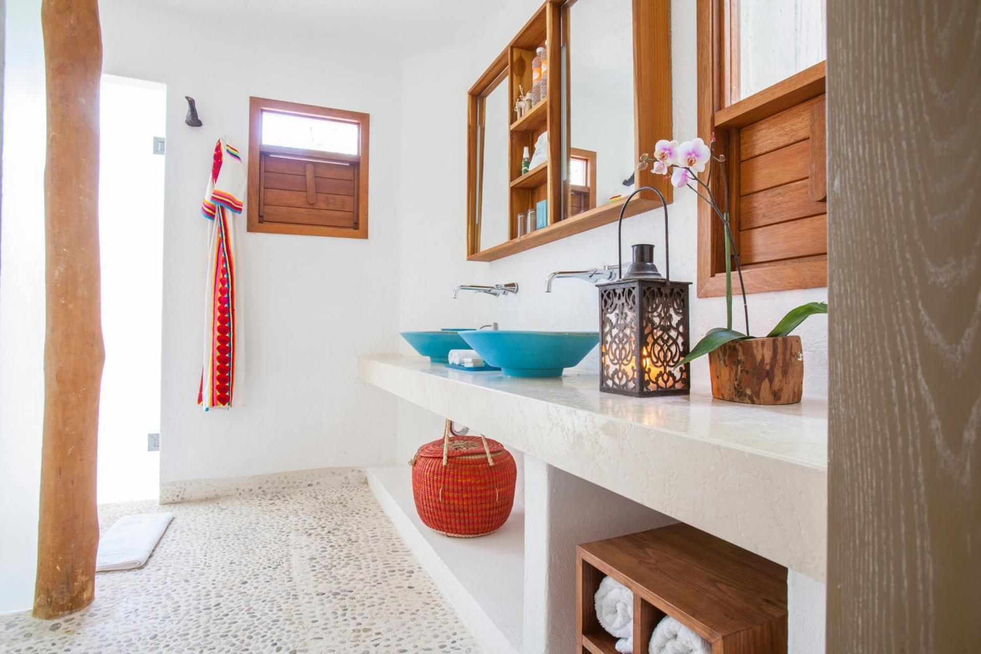 Ocean Front Pool Plunge Pool King Bed