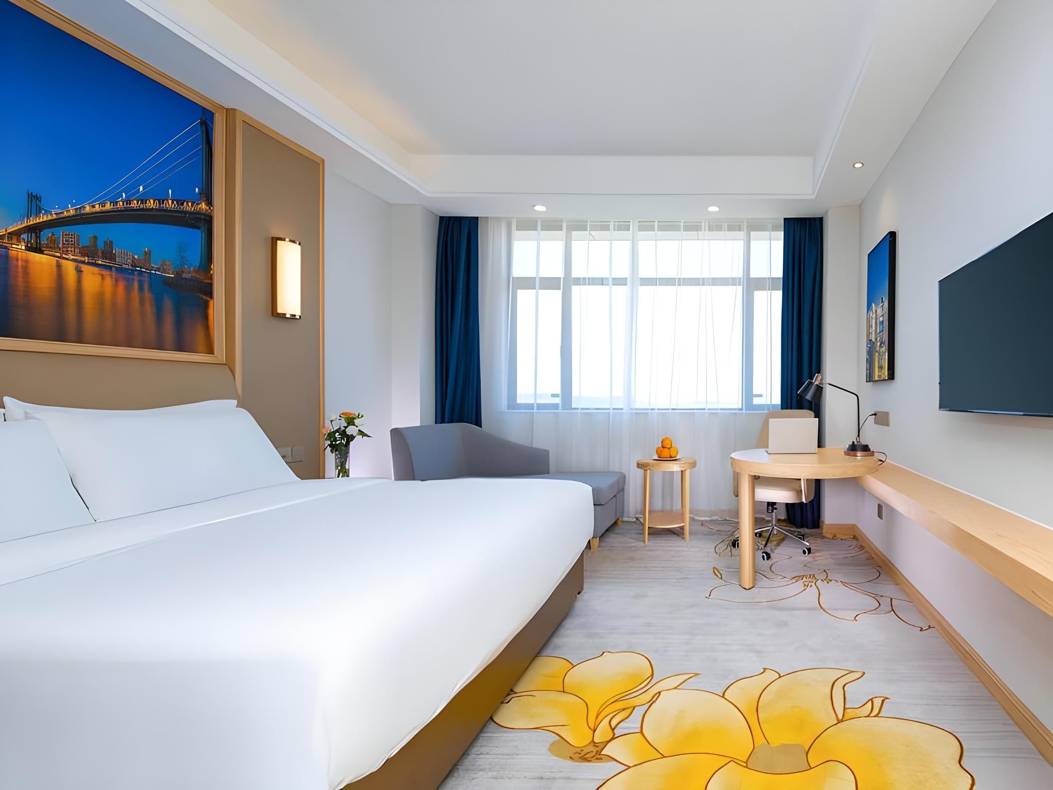 WH - 1 Bed Room with City View