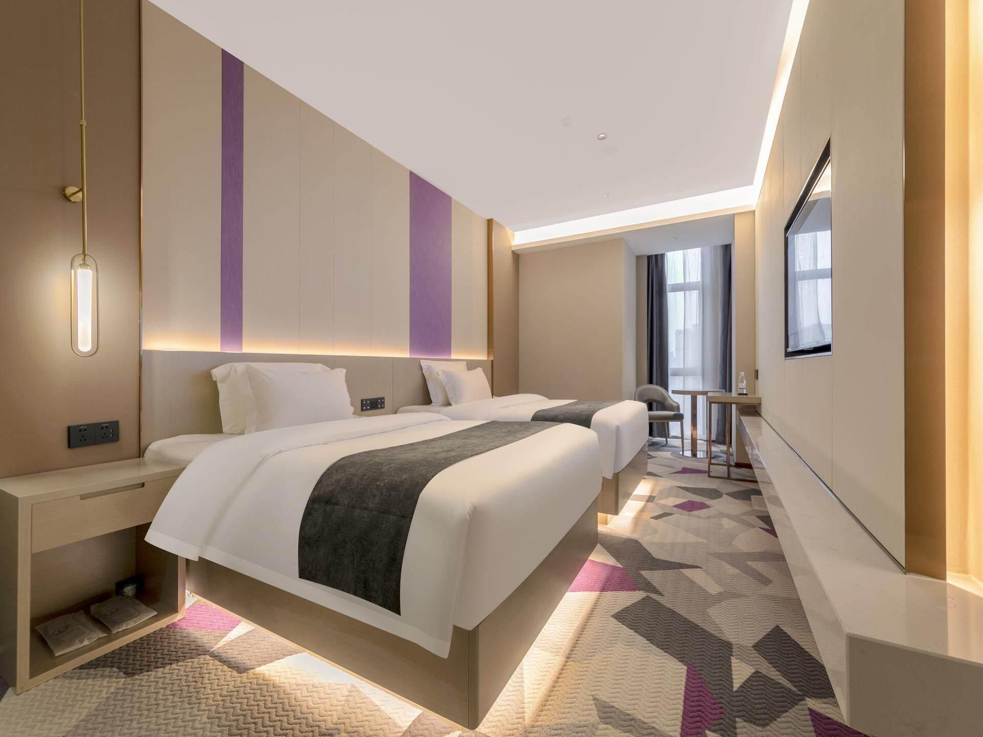 WH - Deluxe Room Twin