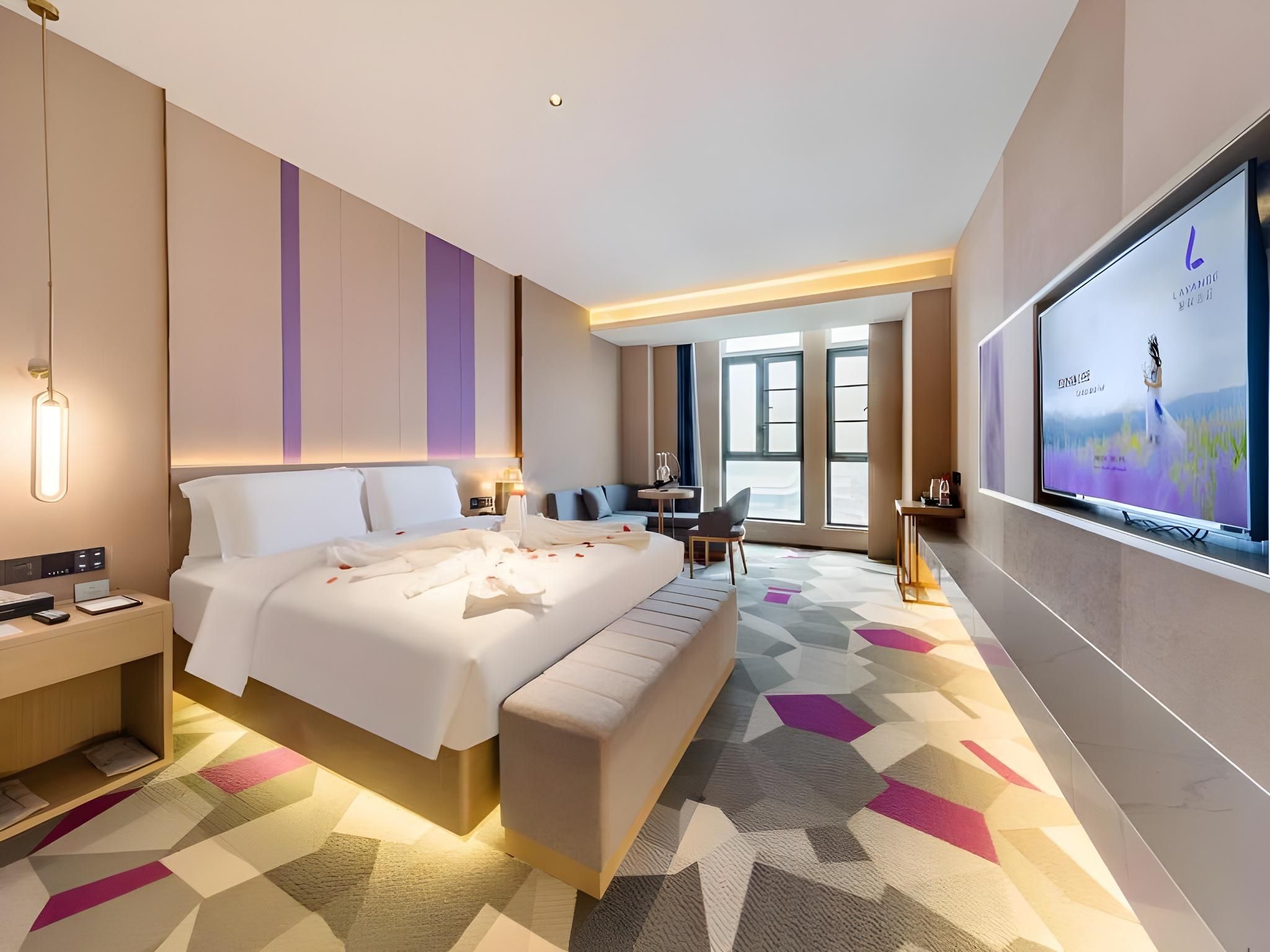 Lavande Hotel Yichang East Station Chengdong Avenue WH - Youxiang Romantic Room