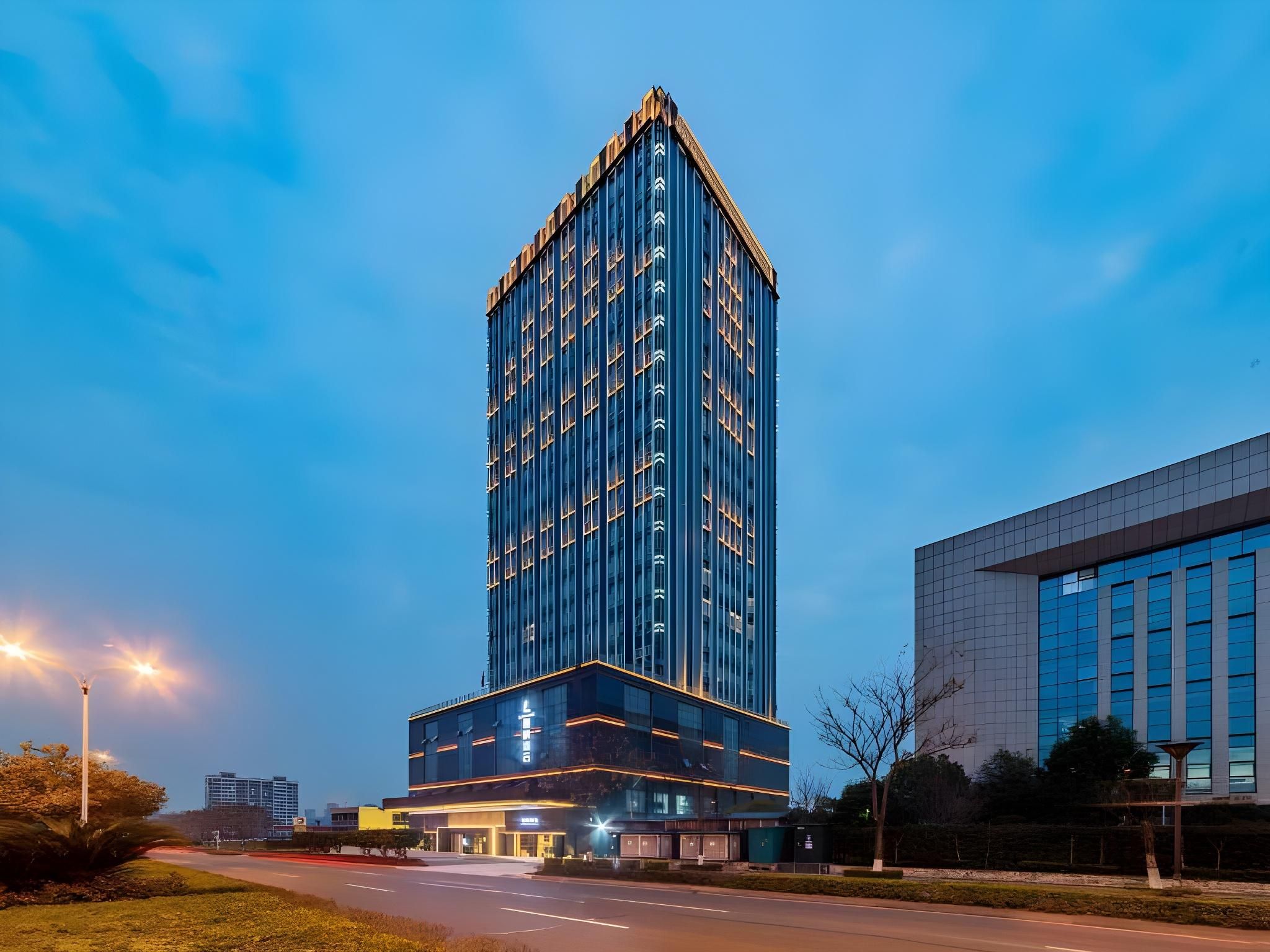 Lavande Hotel Yichang East Station Chengdong Avenue