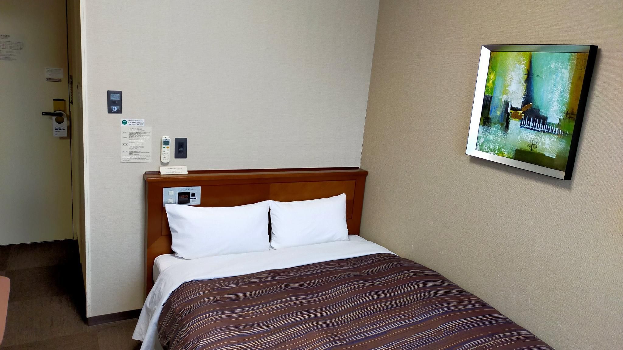 Semi Double Room - Non-Smoking