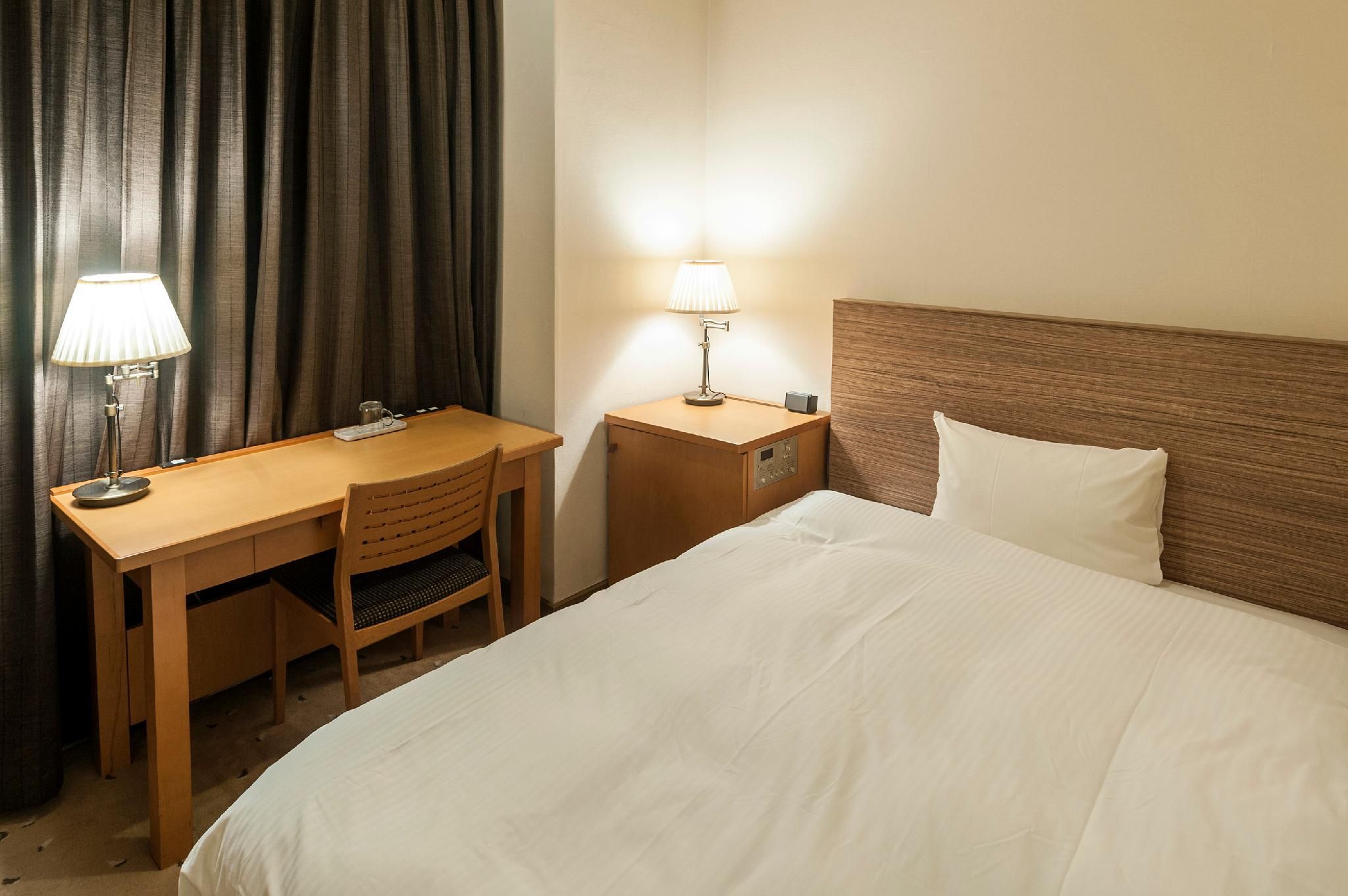 Single Room - Non-Smoking