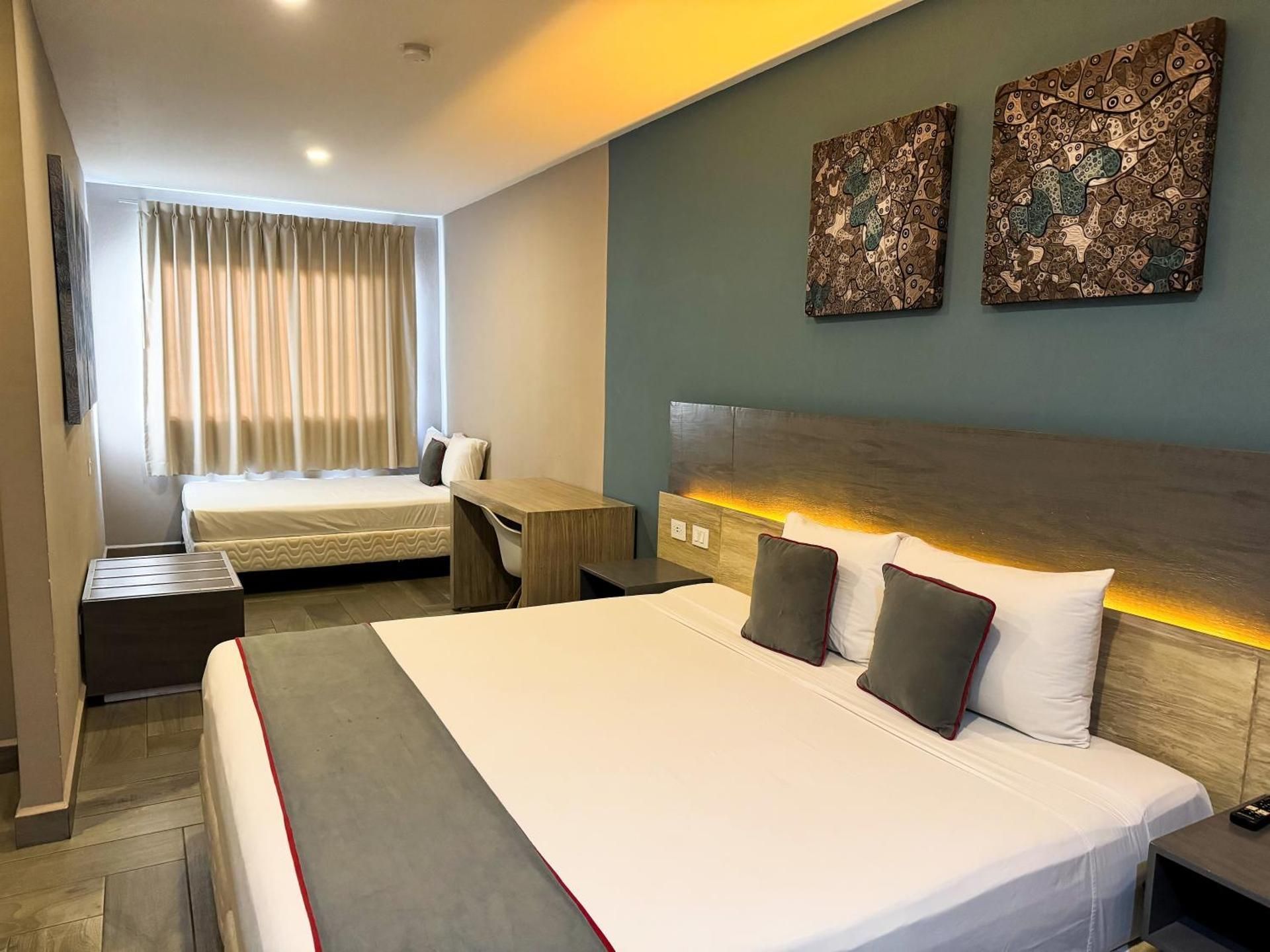 Deluxe Quadruple Room
