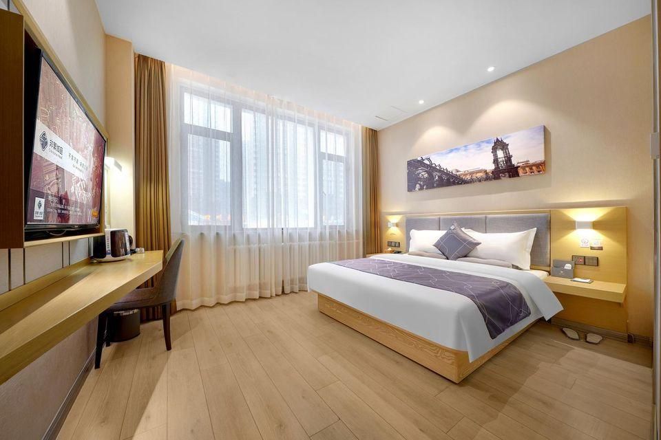 Business Queen Room