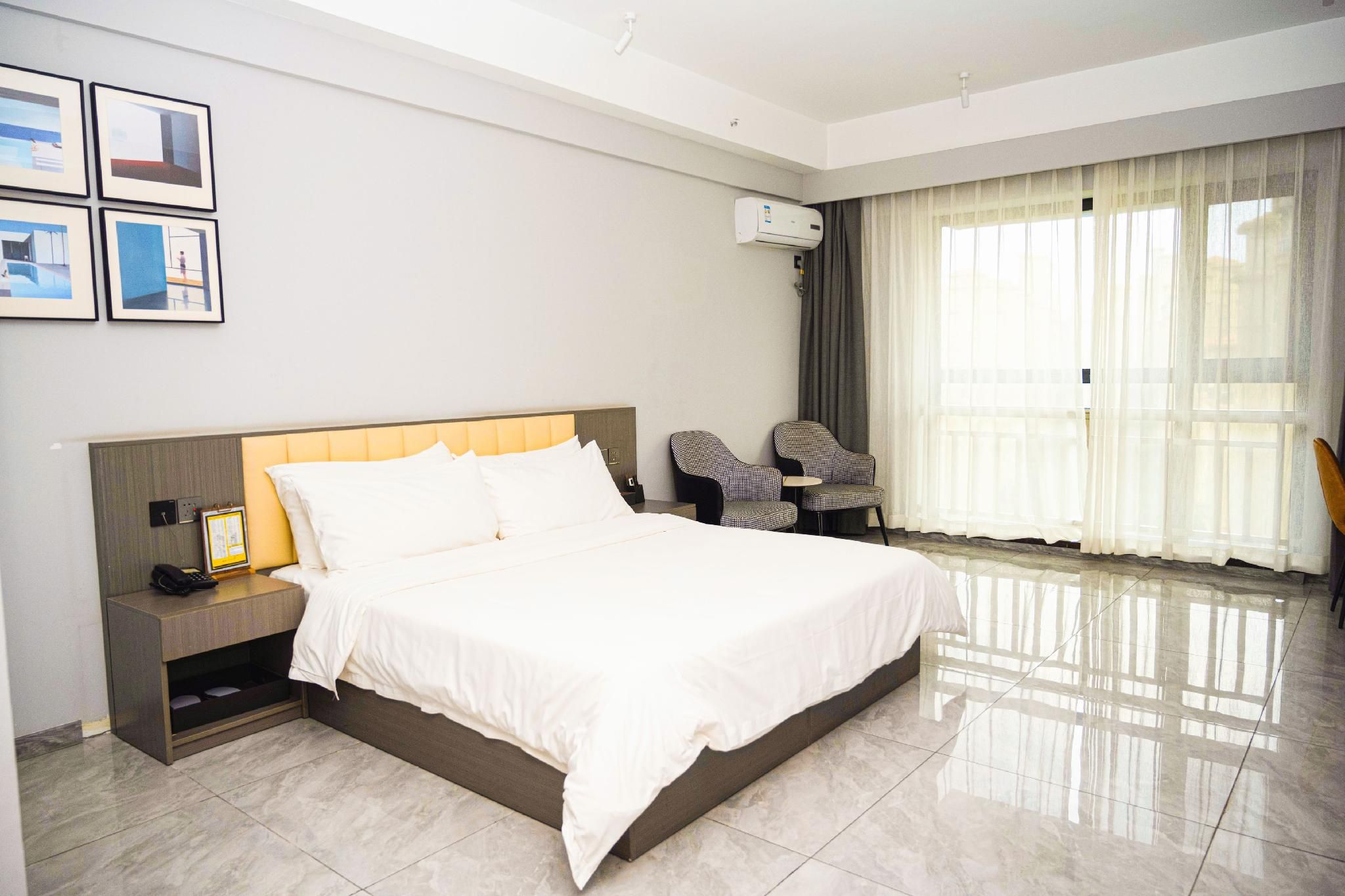 IU Compact U S Bed Room