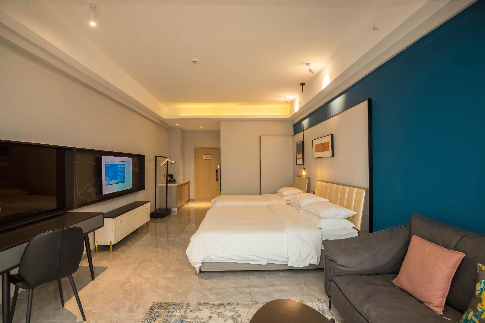 WH - U Selected Family Suite