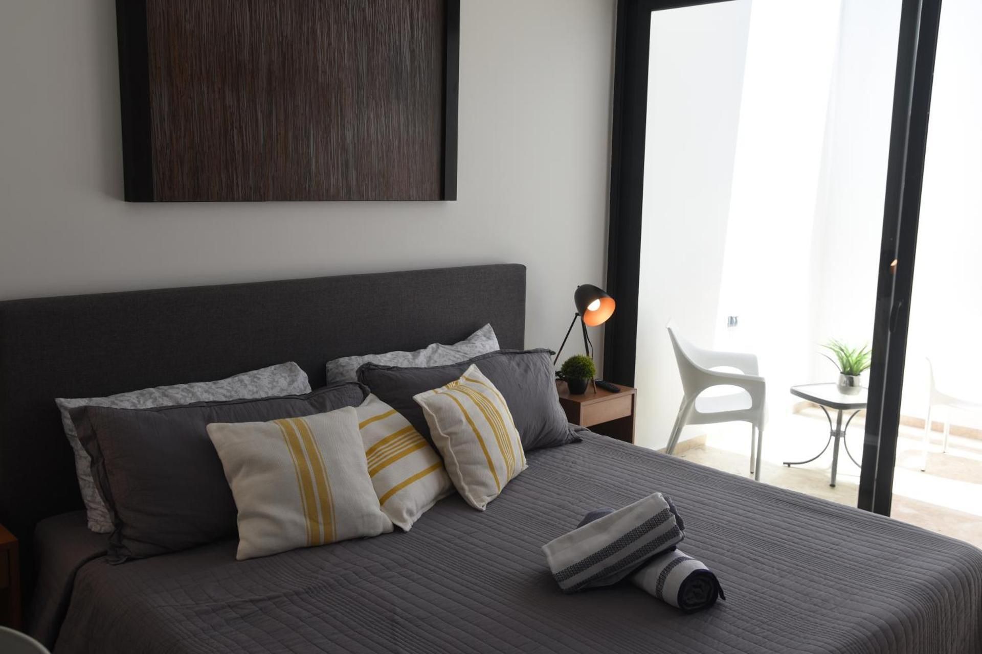 King Studio with Sofa Bed