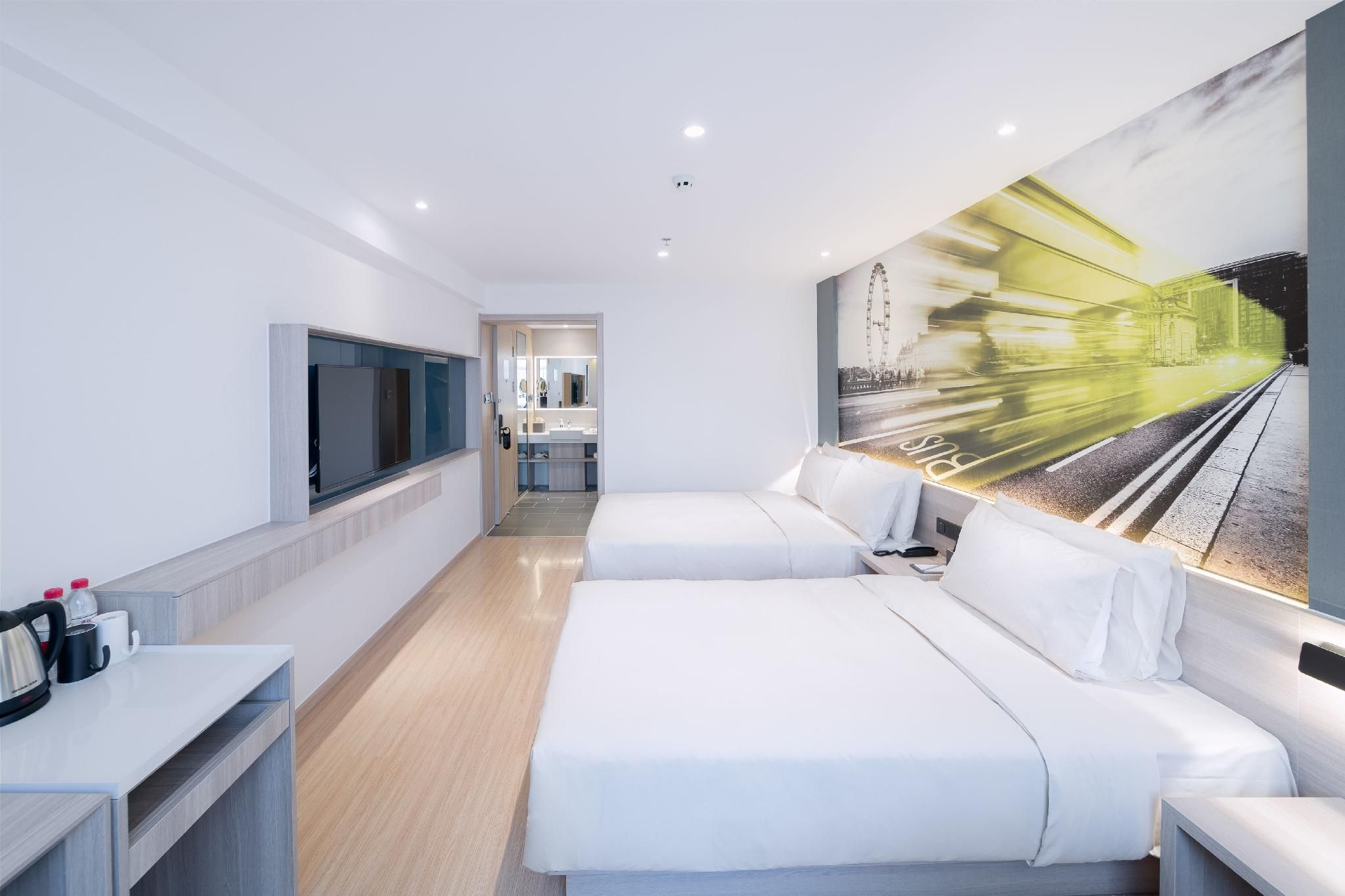 Standard Twin Bed Room