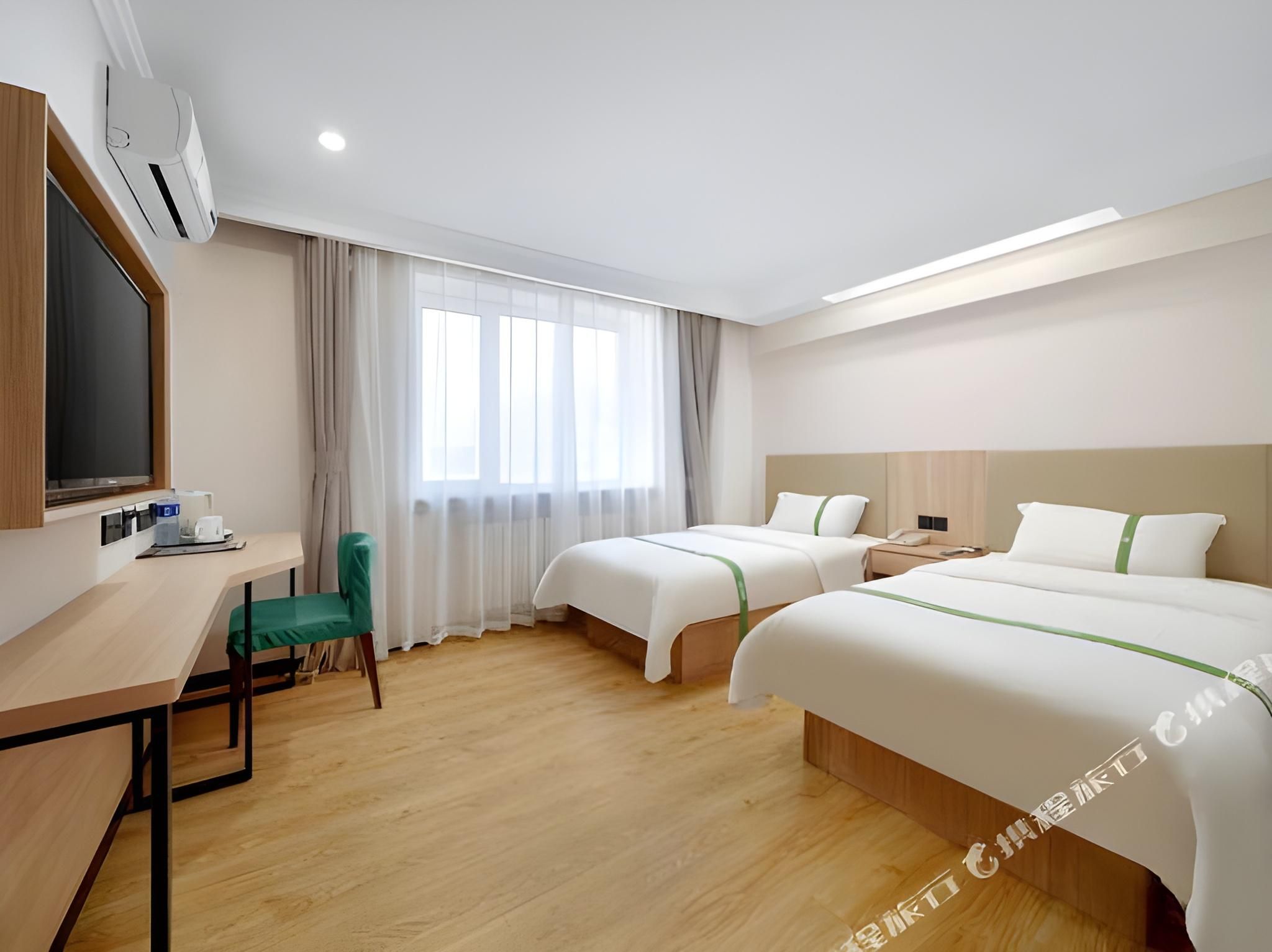 2 Bed Twin Superior Room