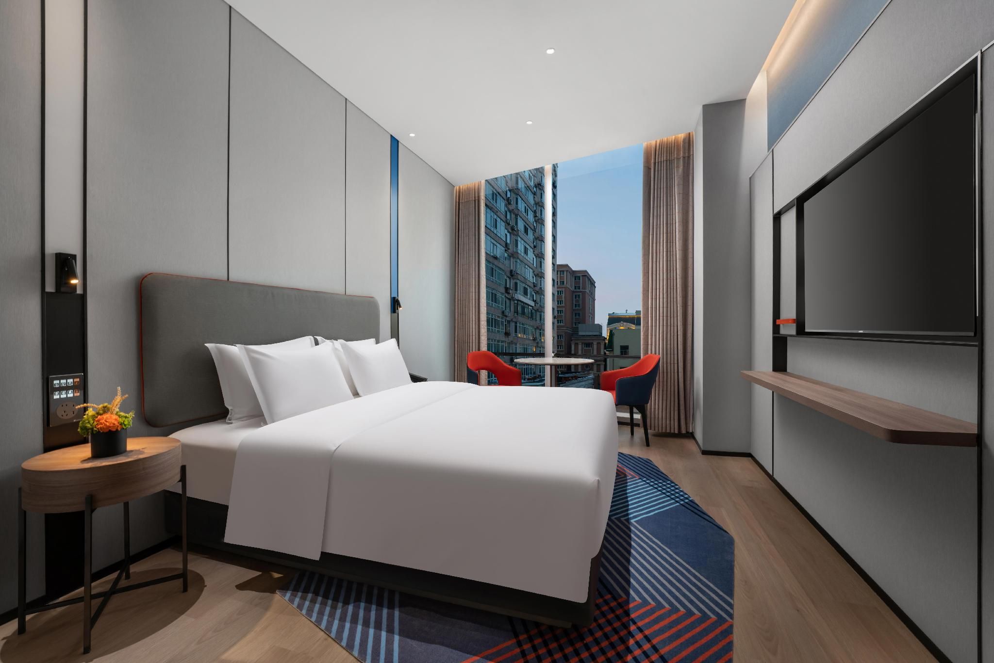 1 Bedroom Suite