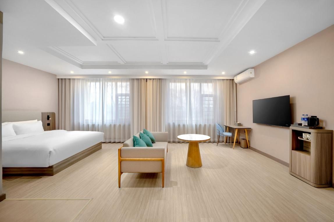 Huazhu - Deluxe Bed Room