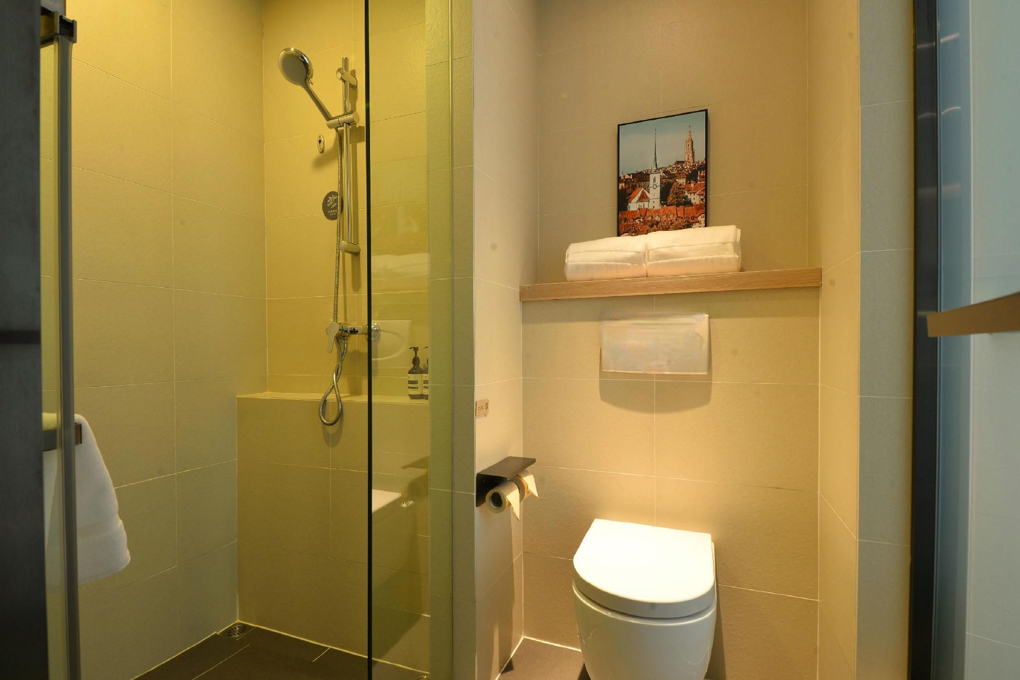 Family Bonding Twin Room