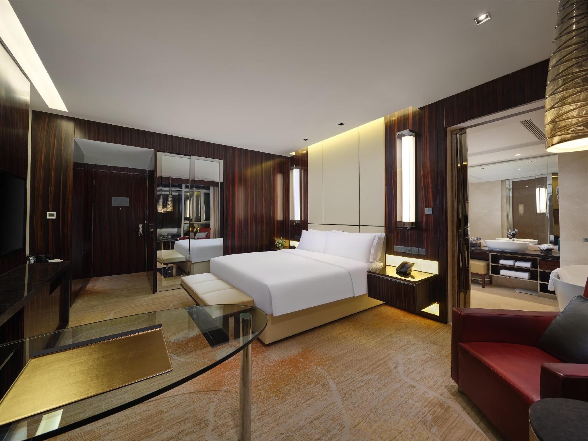 King Guest Room High Floor