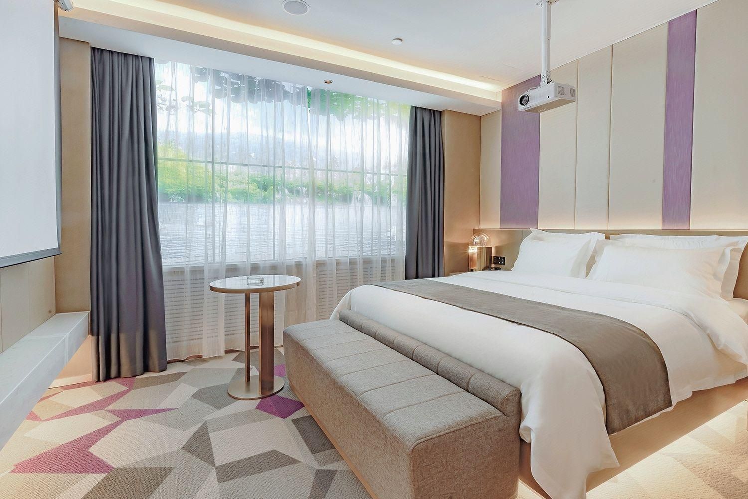 Superior Room One Beded