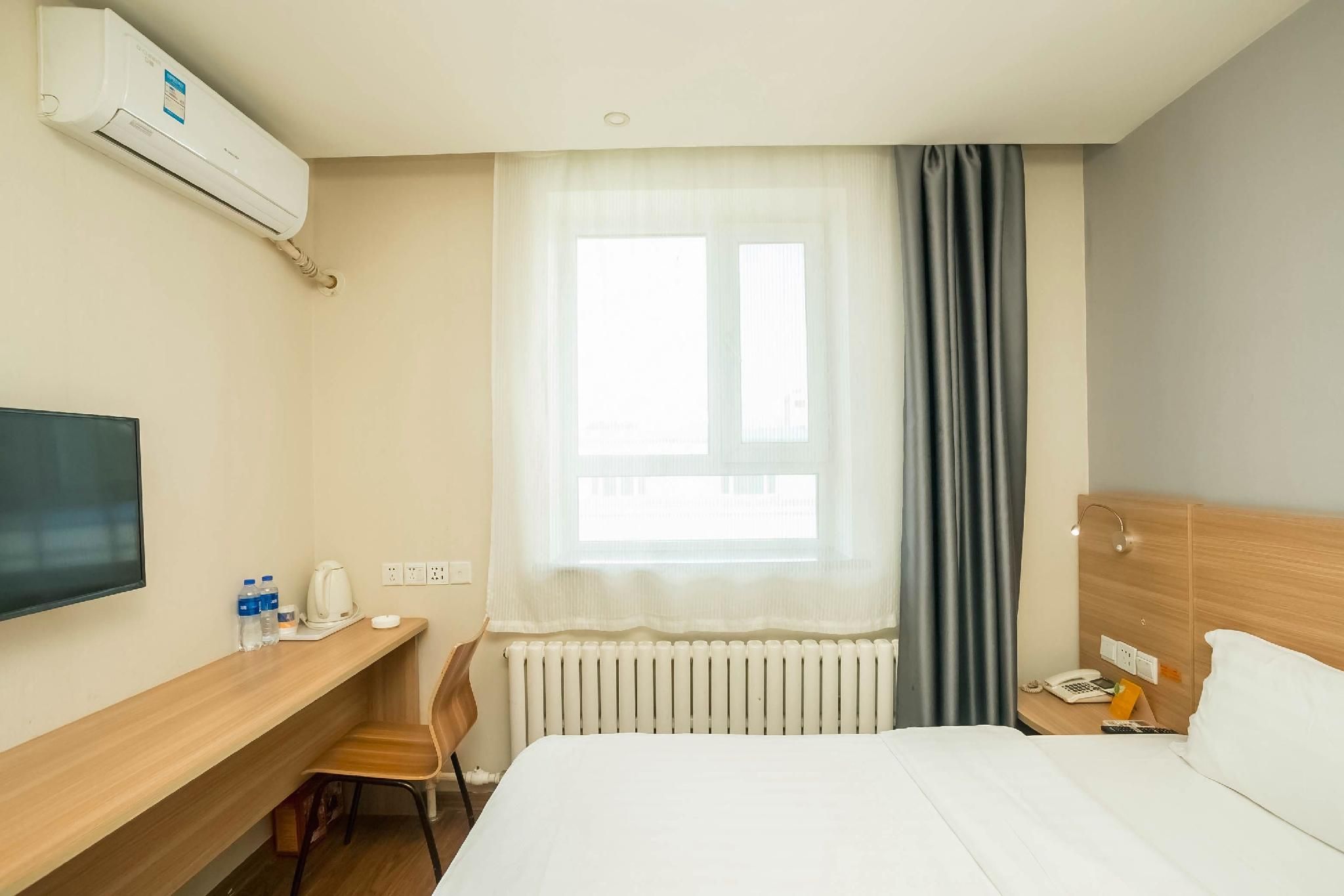 WH - Traditional Bed Room