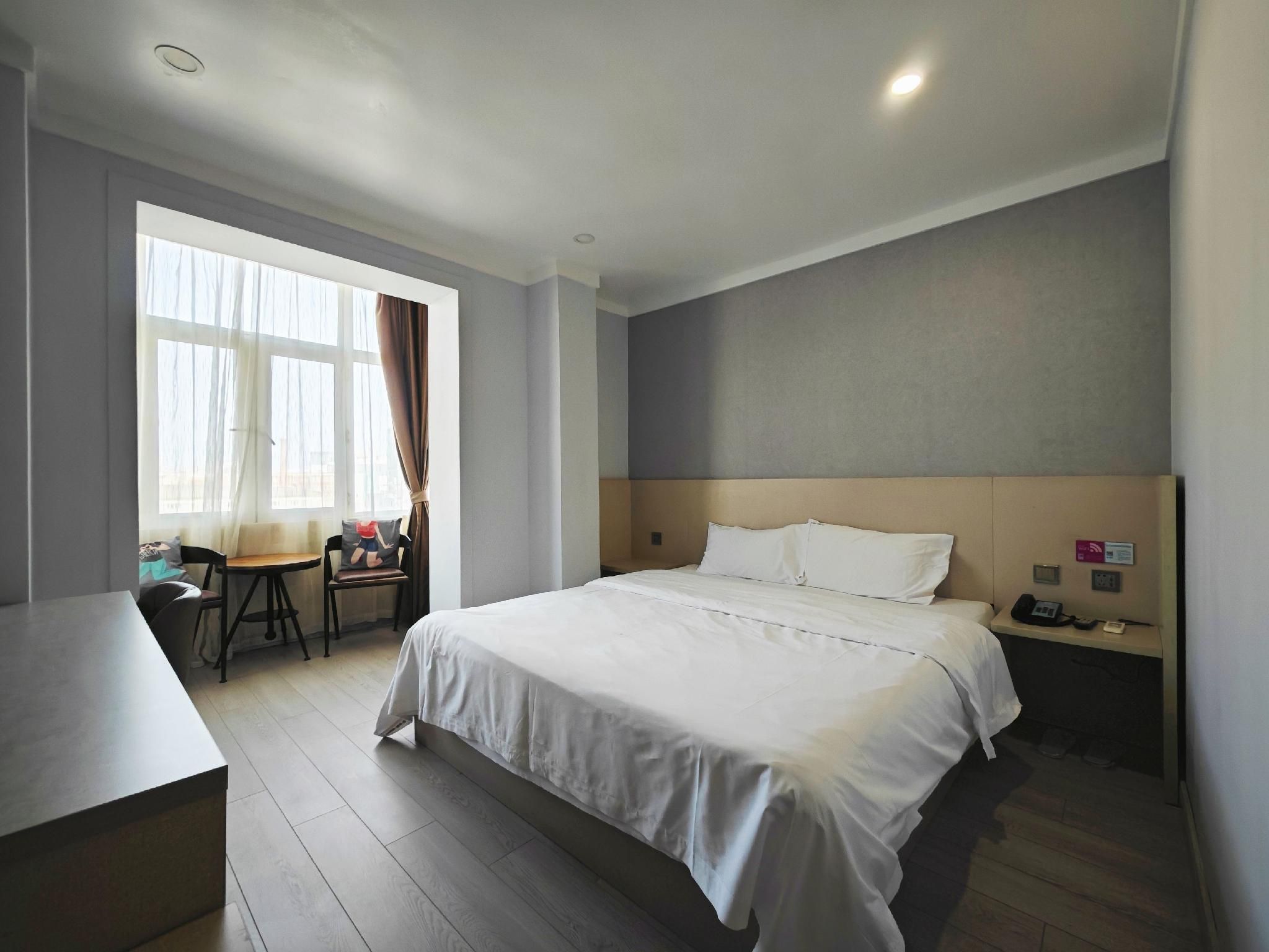 PAI Huixuan Bed Room
