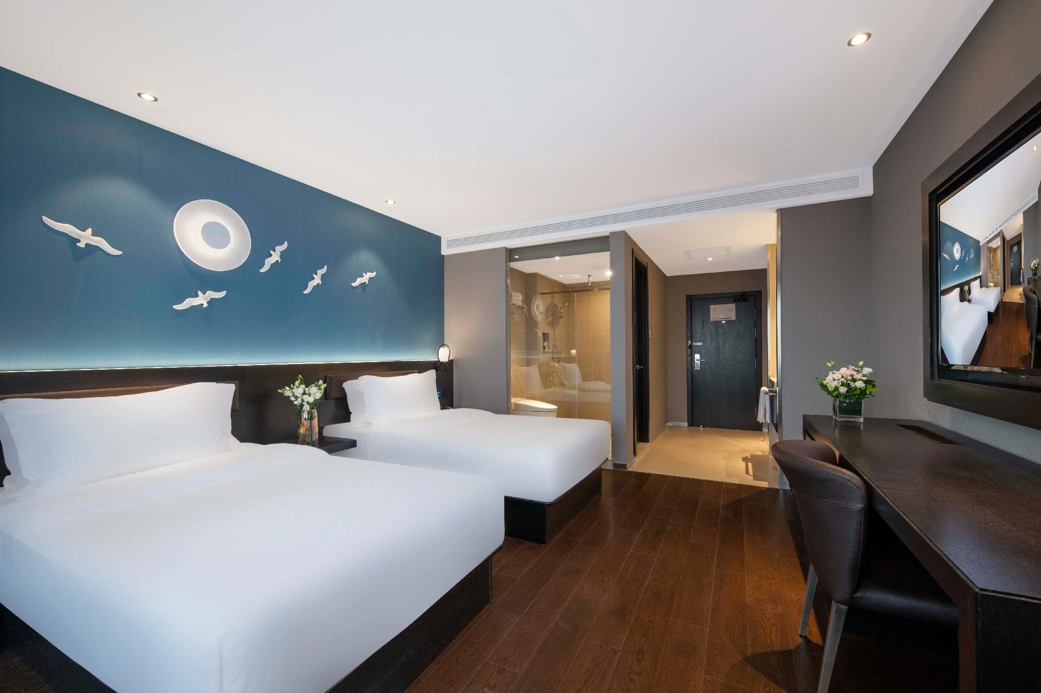 Twin Business Room