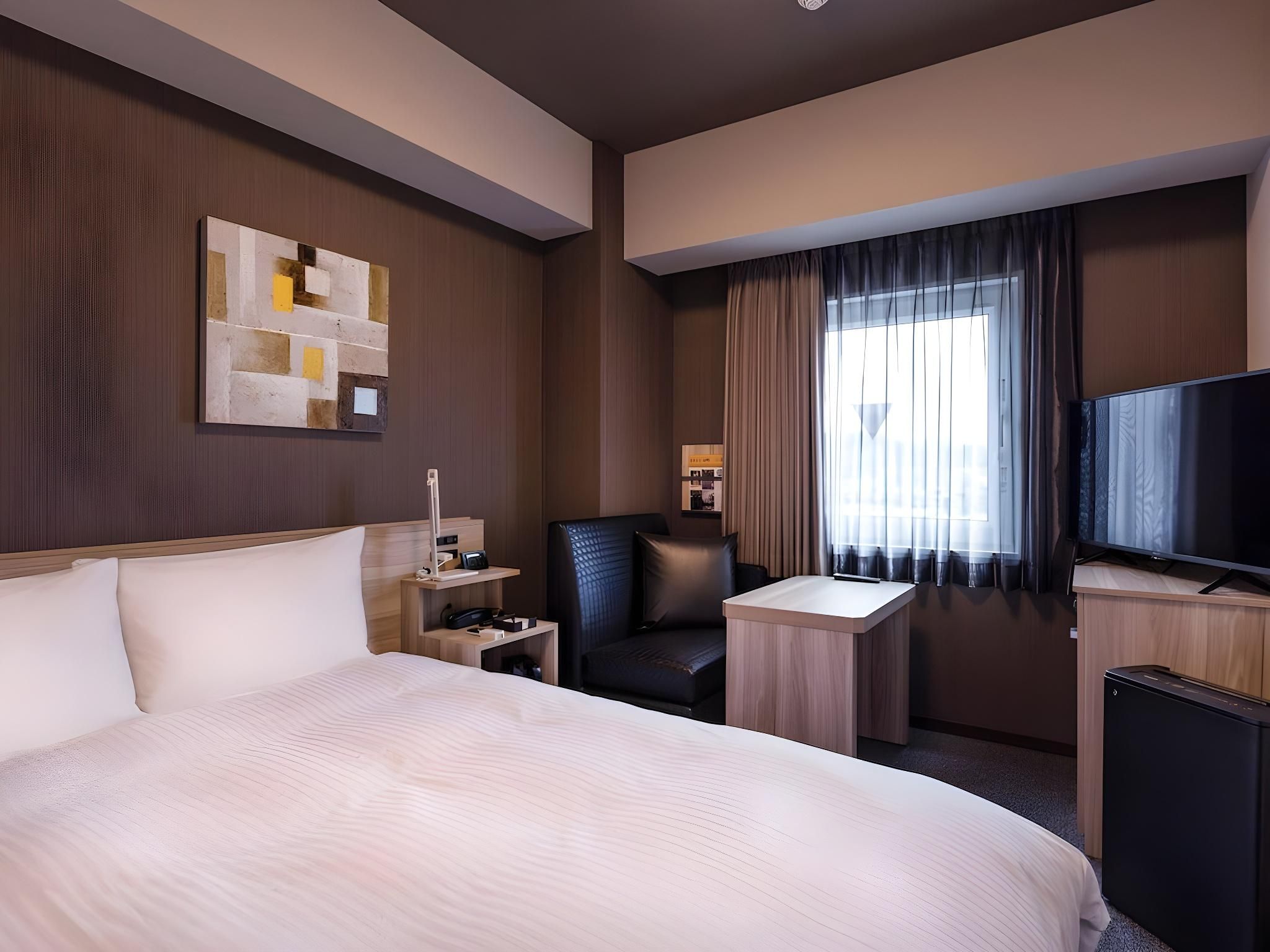 Semi Double Room - Non-Smoking