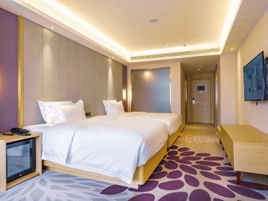WH - Deluxe Bed Room