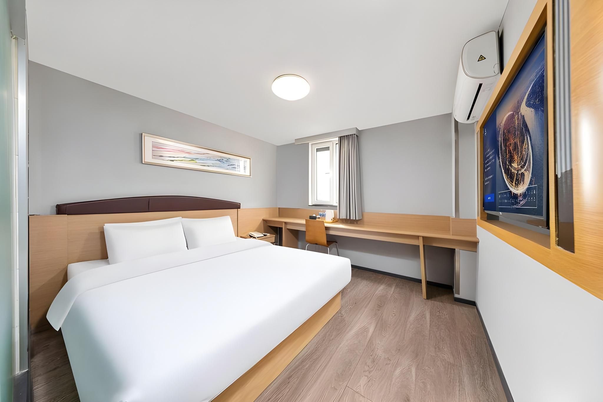 Superior Queen Bed