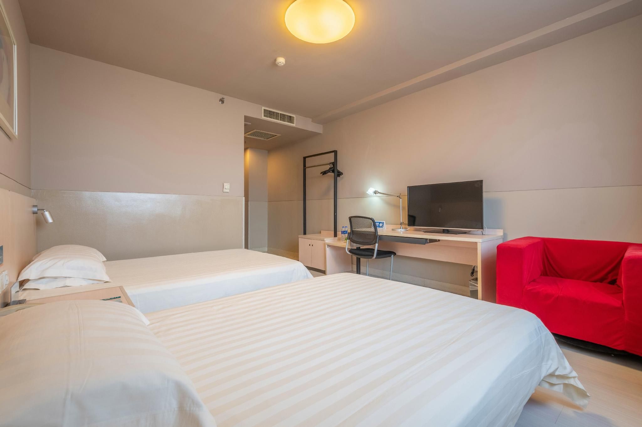 Business Standard Room A