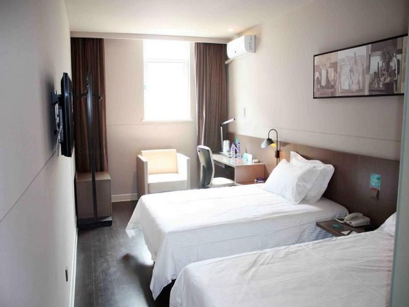 WH - Standard Daxiao Twin Room