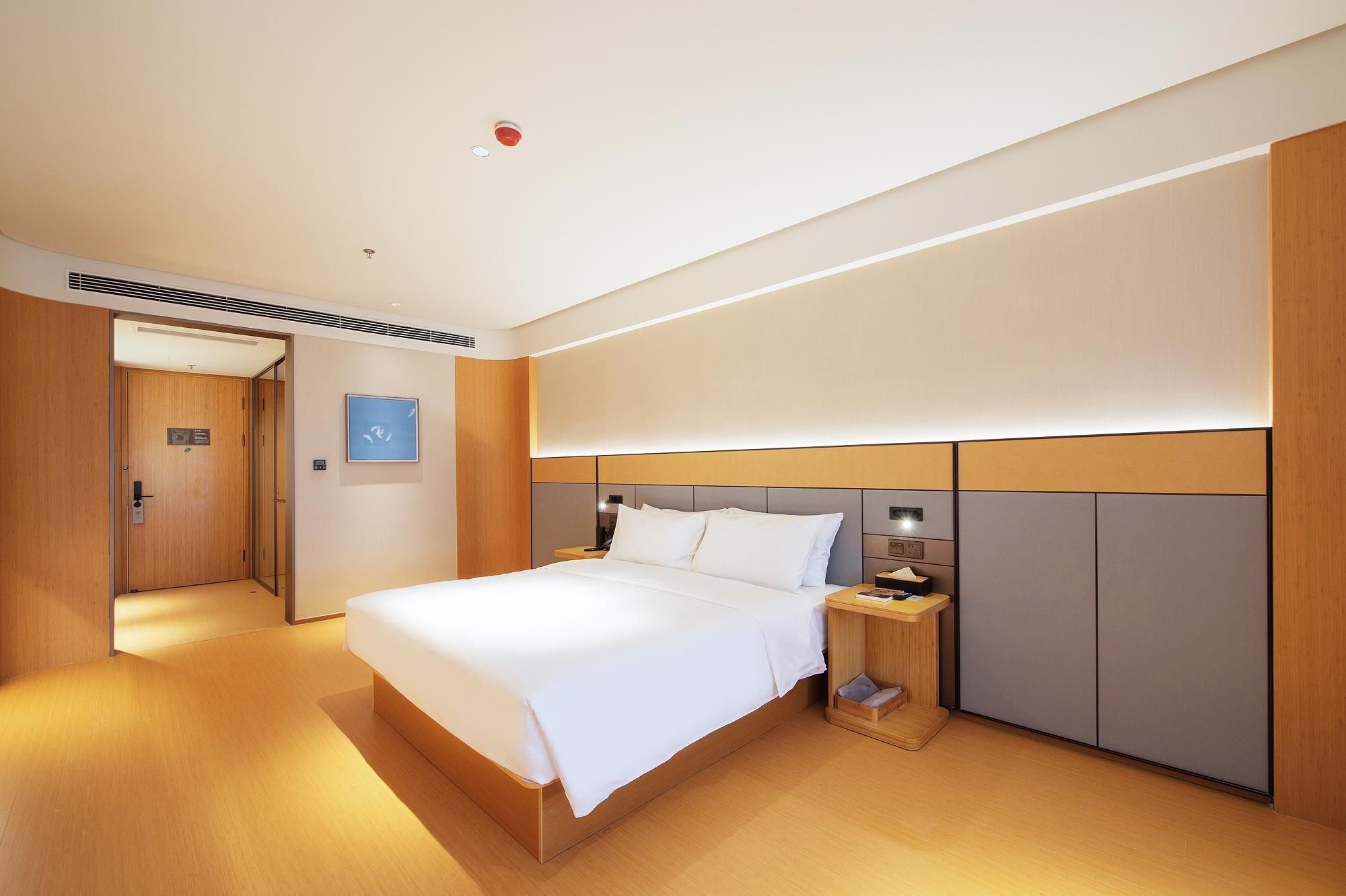 Huazhu - Superior BedRoom