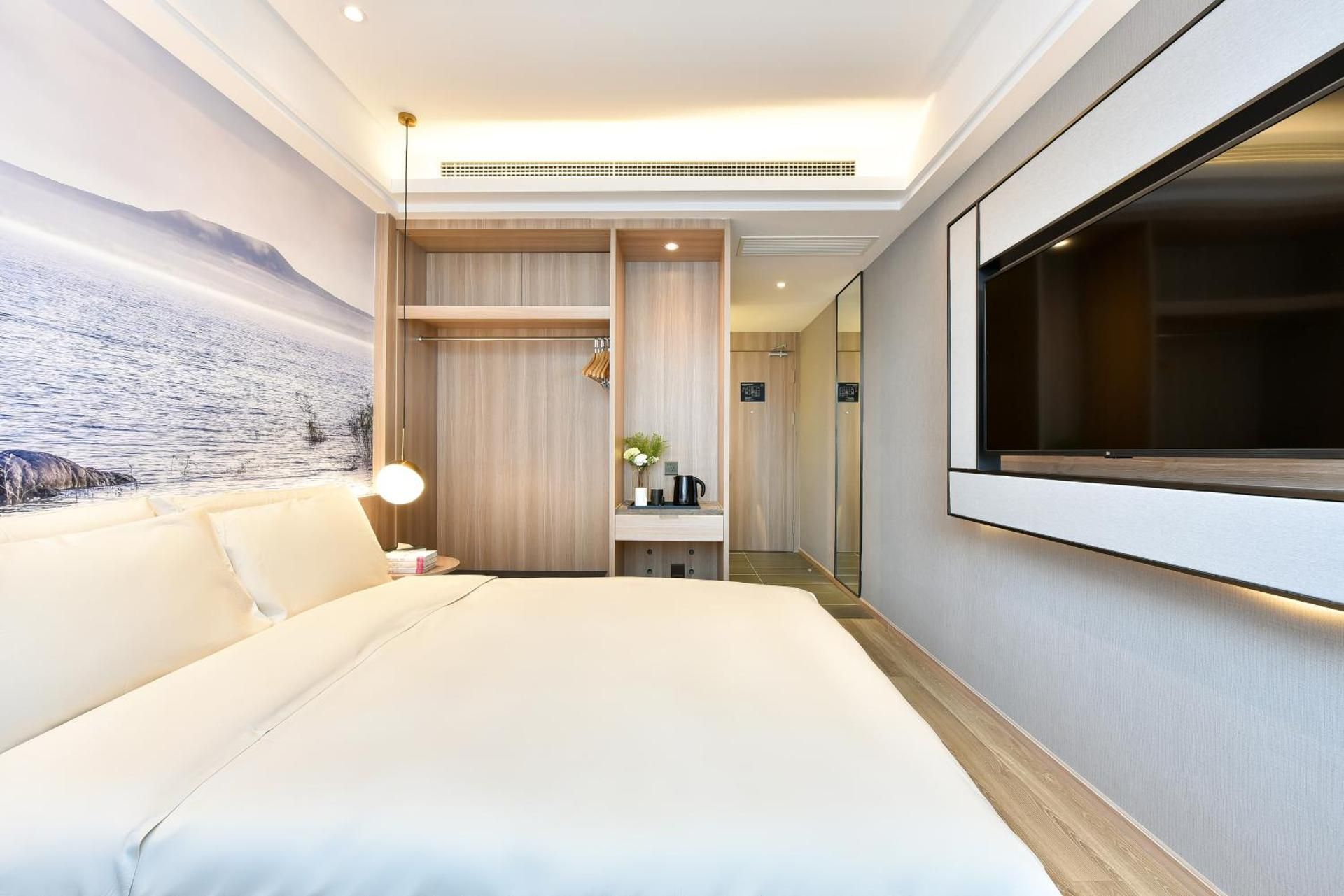 Grand Deluxe Double Room with City View