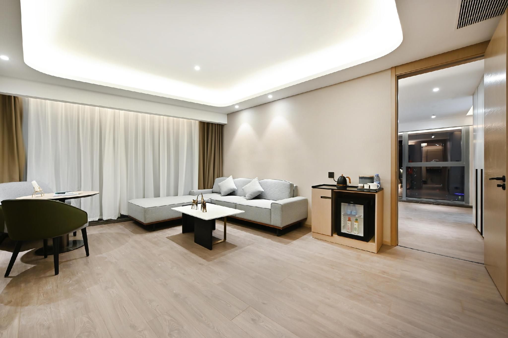 Atour - JIMU Suite, City View
