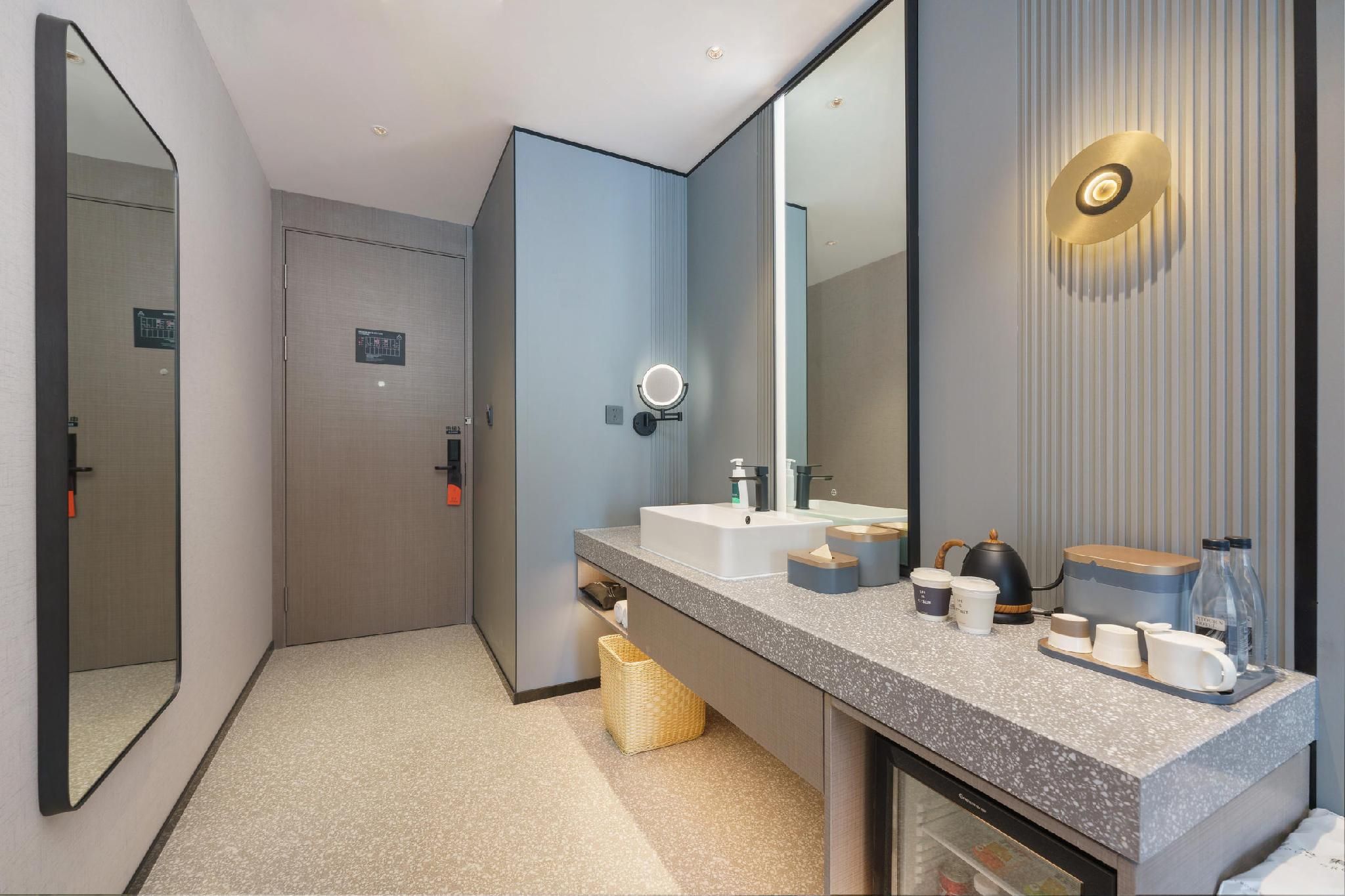 Atour - Superior 1 Bed Room with City View