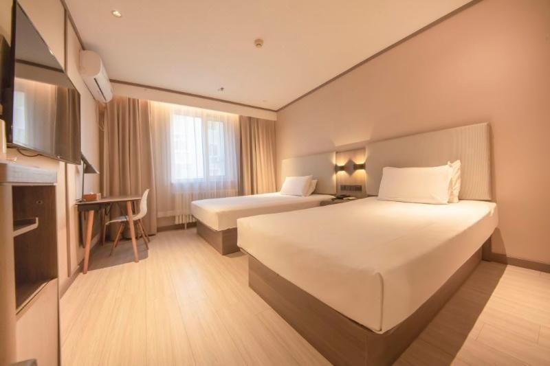 Business Family Room